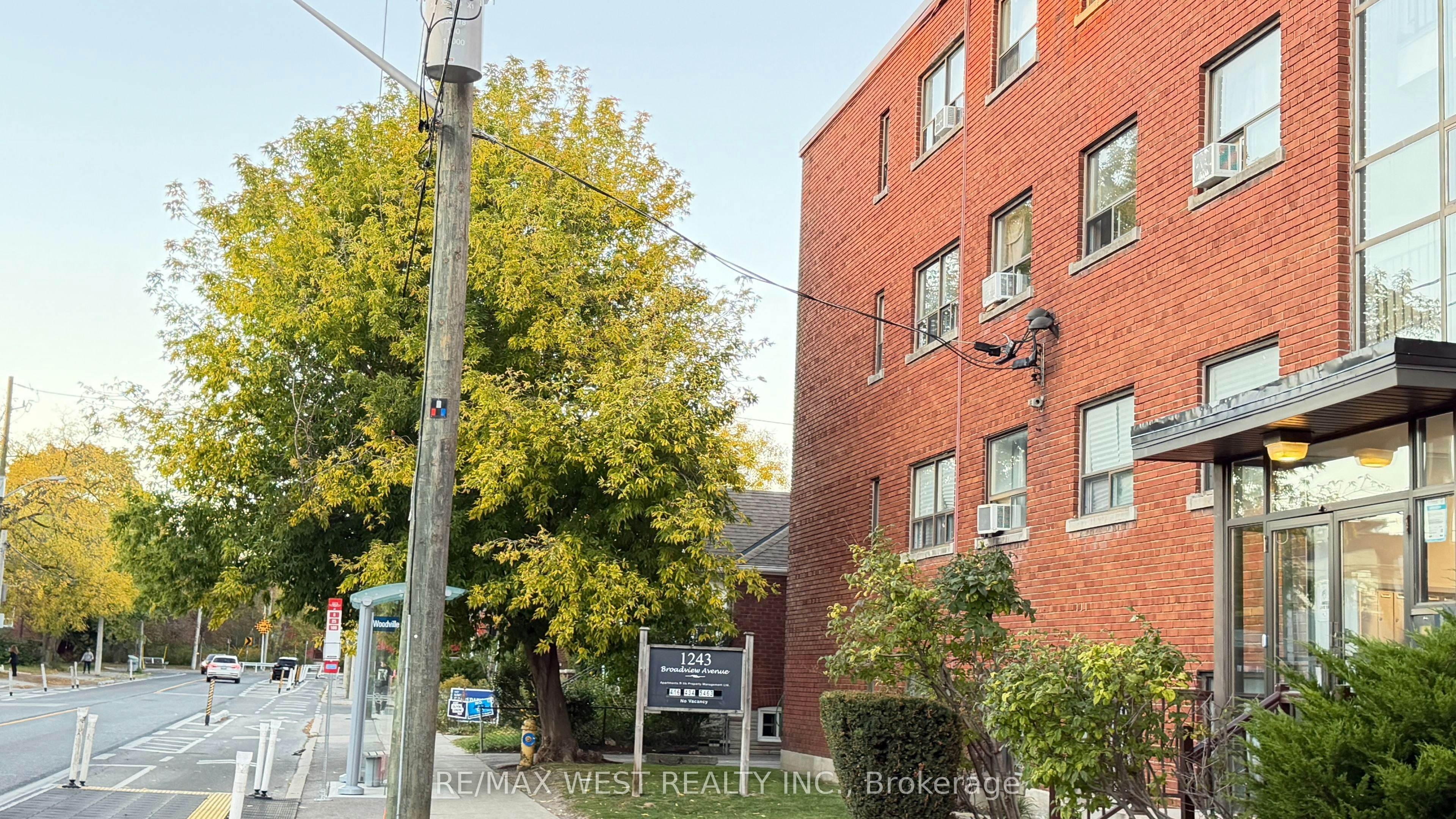 306-1243 Broadview Avenue, Toronto, ON, M4K 2T3