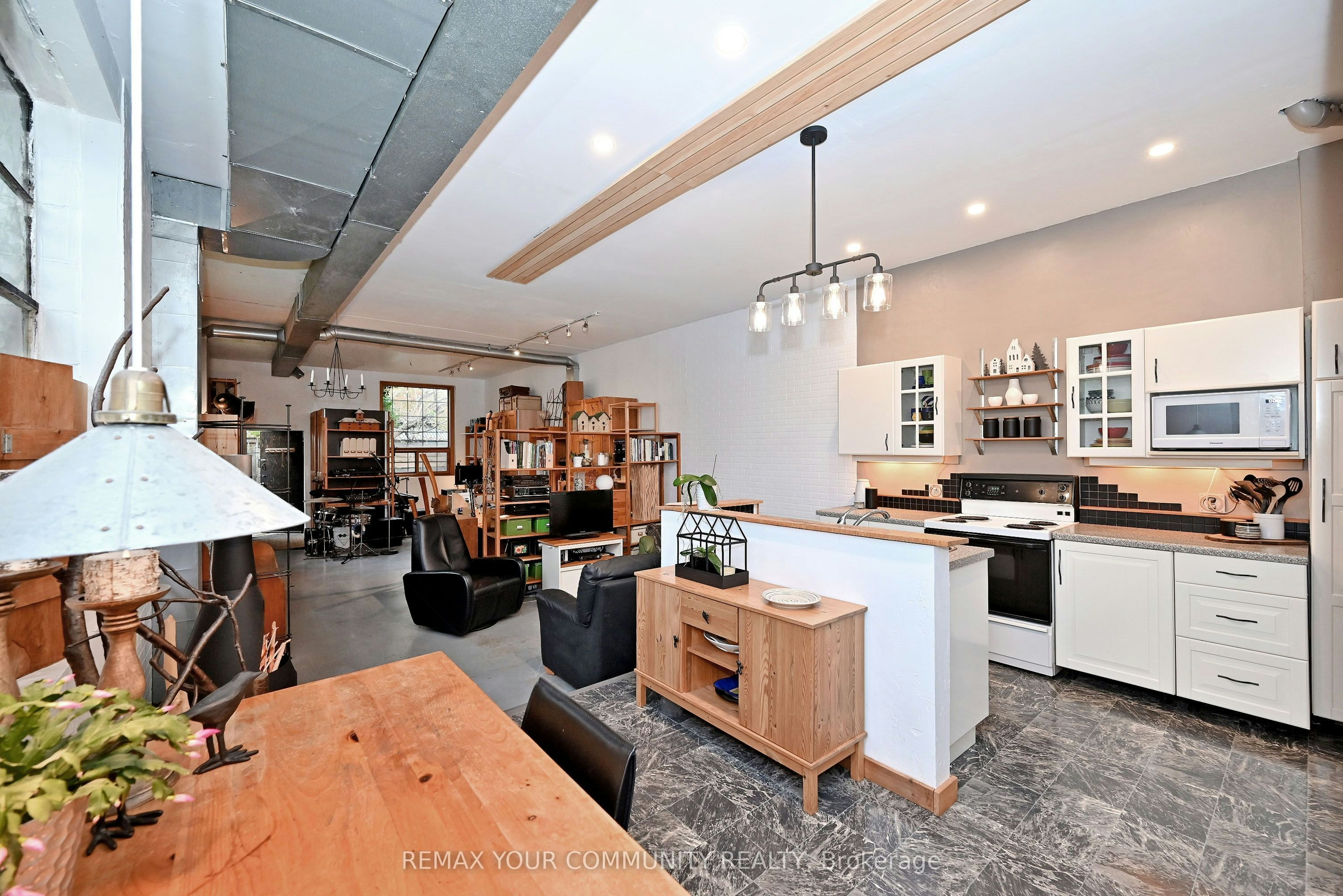 20 Lucy Avenue, Toronto, ON, M1L 1A3