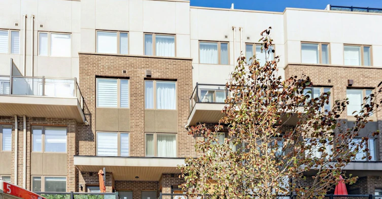 218-1460 Whites Road, Pickering, ON, L1V 1R4 - 2
