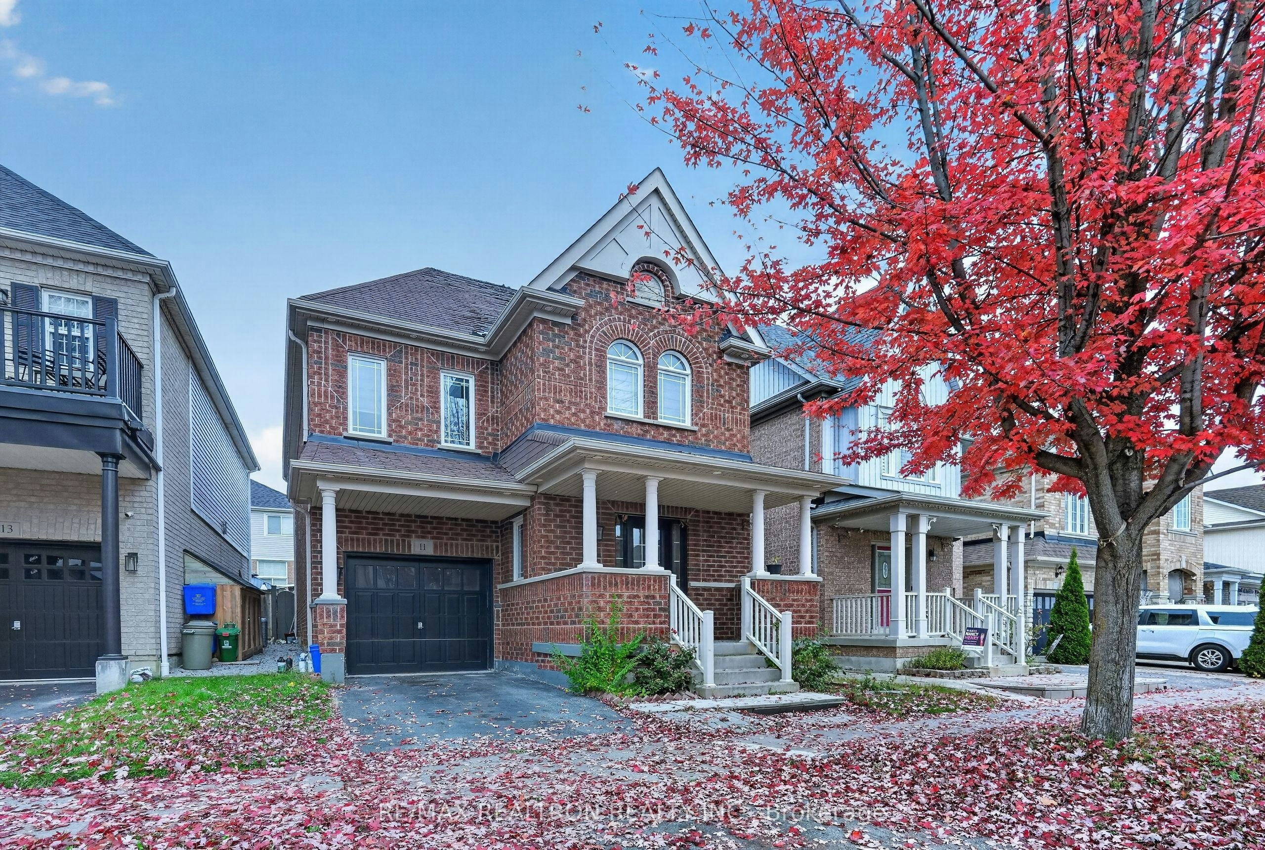 11 Middlecote Drive, Ajax, ON, L1T 0A4