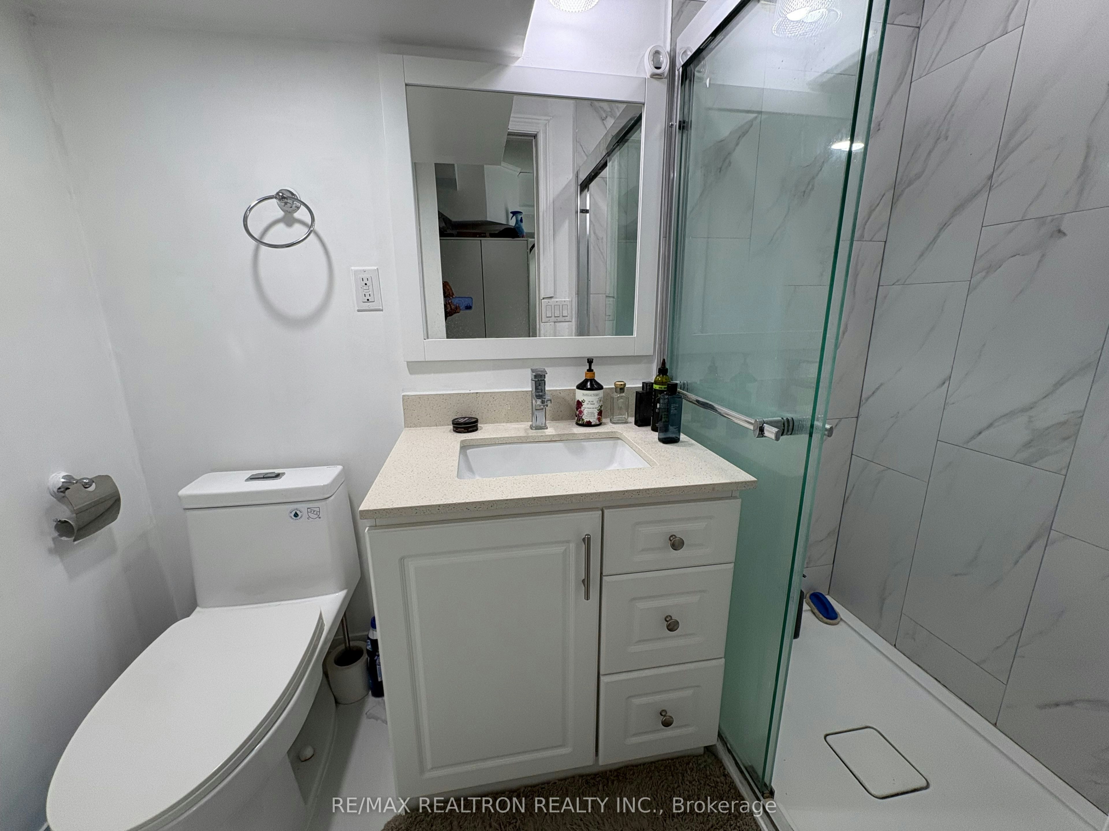 Bsmnt-34 Glanville Crescent, Clarington, ON, L1C 4L7 - 3