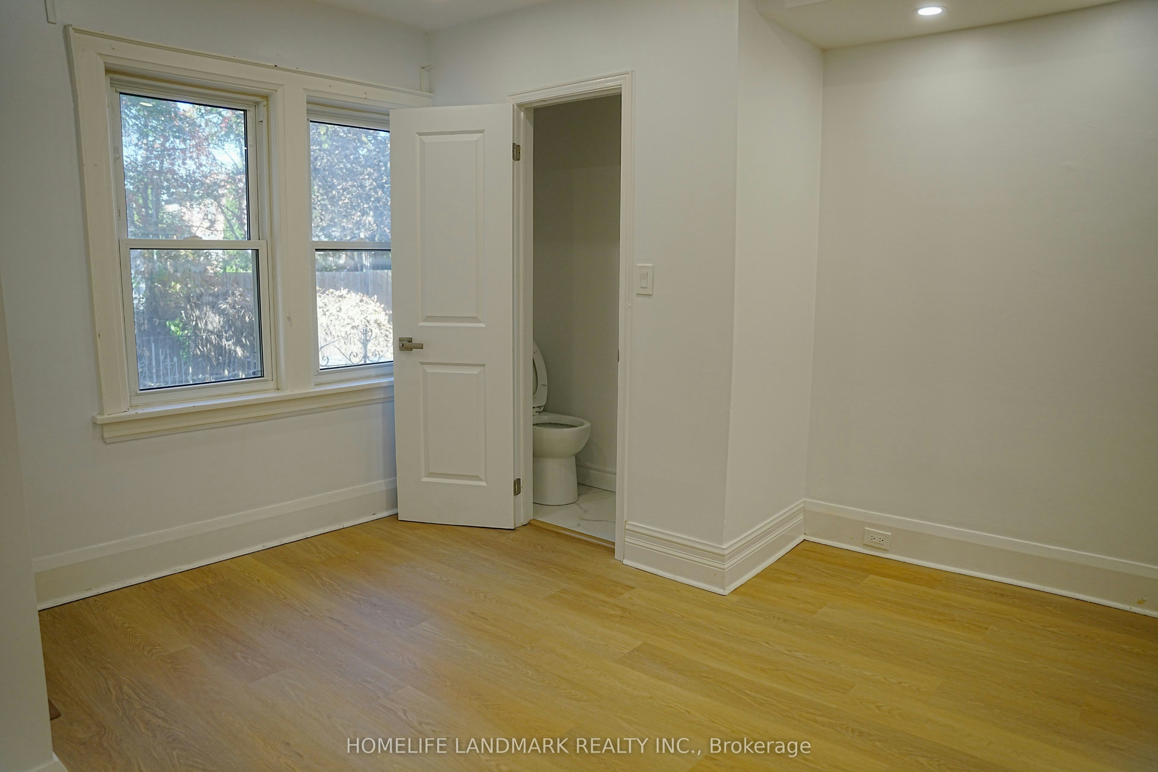 970 Greenwood Avenue, Toronto, ON, M4J 4C3 - 6