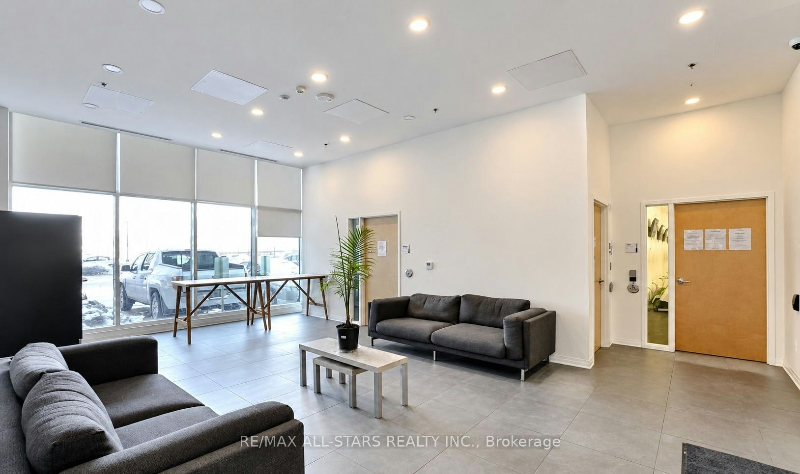 727-1900 Simcoe Street N, Oshawa, ON, L1G 4Y3 - 16