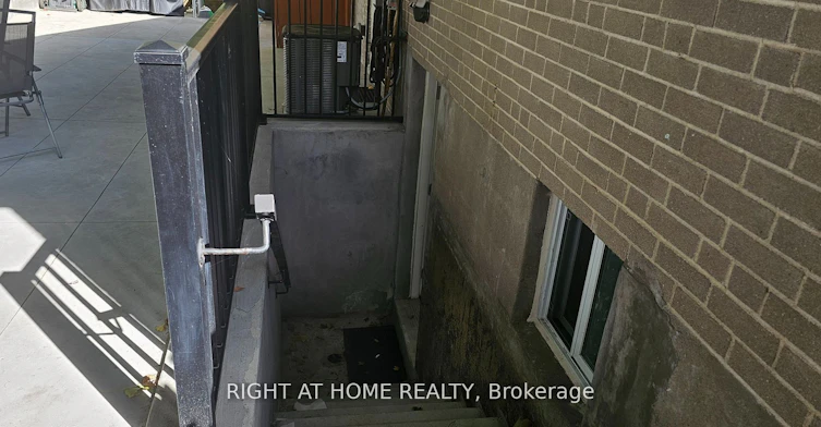 49 Brightside Drive, Toronto, ON, M1E 3Y8 - 8