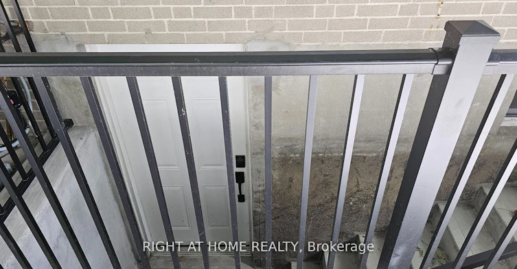 49 Brightside Drive, Toronto, ON, M1E 3Y8 - 9
