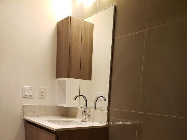 826-15 Baseball Place, Toronto, ON, M4M 0E7 - 10