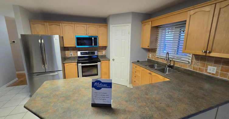 Main Flr-195 Ryerson Crescent, Oshawa, ON, L1G 8A8 - 13