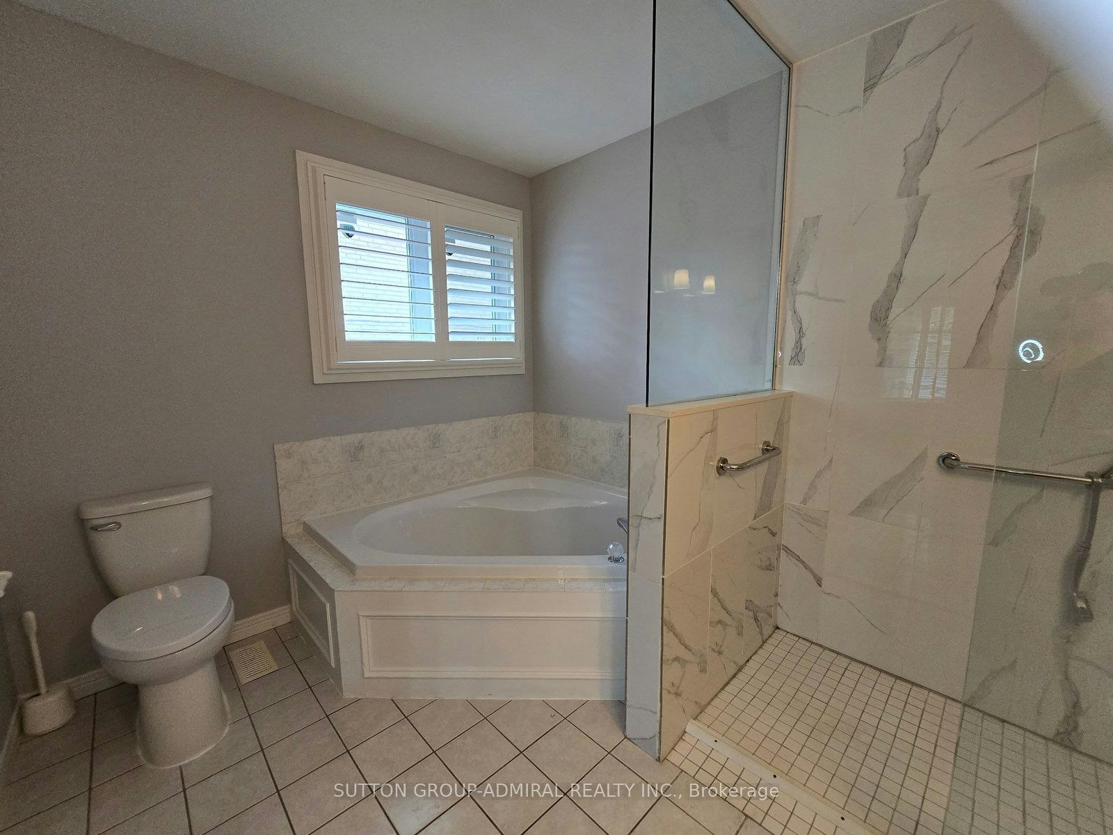 Main Flr-195 Ryerson Crescent, Oshawa, ON, L1G 8A8 - 7