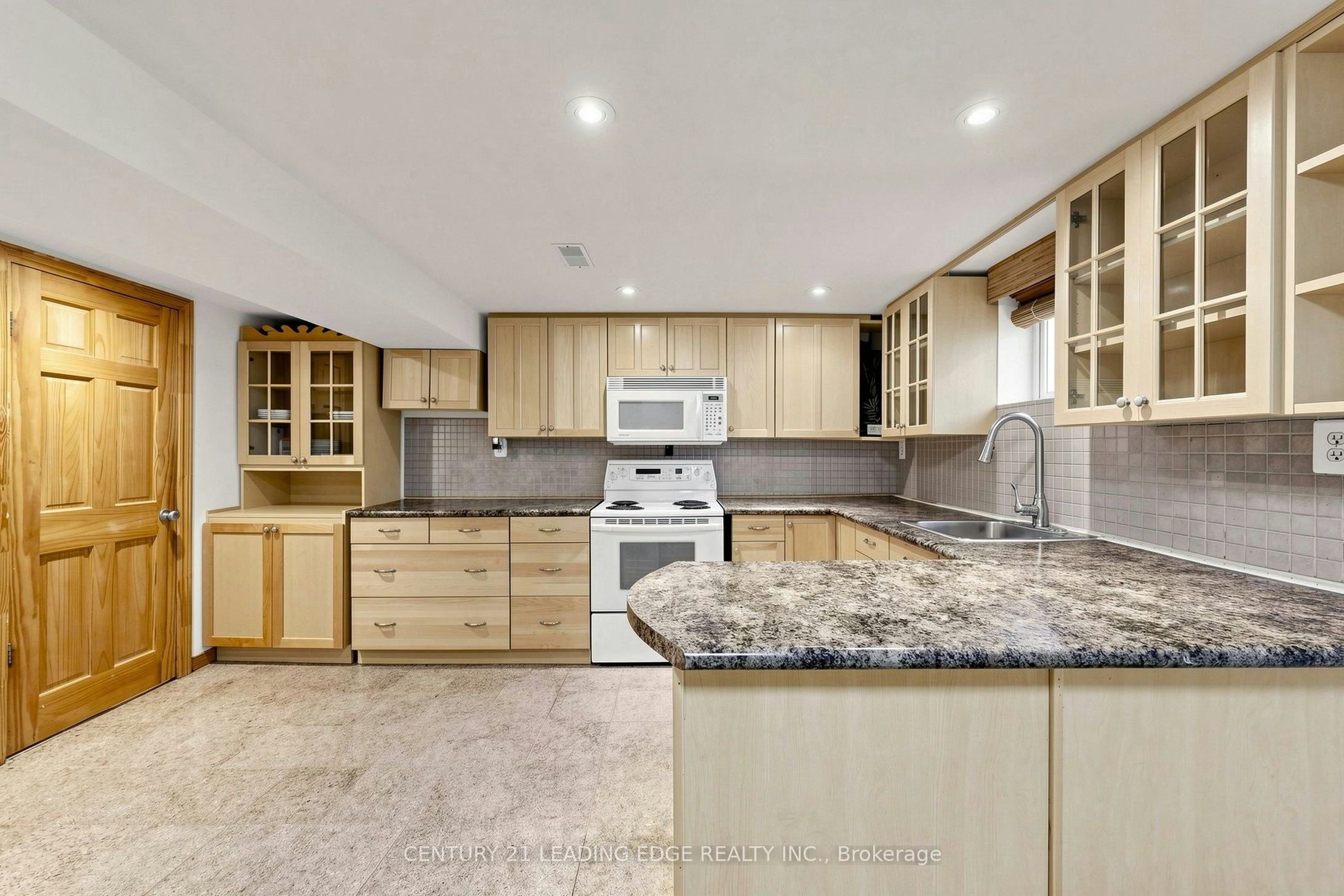 11 Bellvare Crescent, Toronto, ON, M1R 2M8 - 40