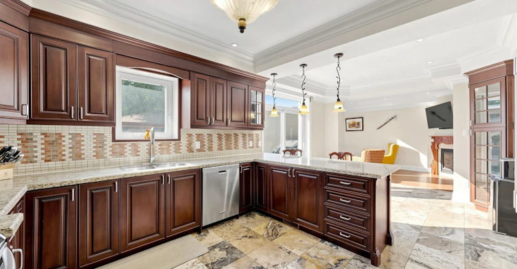 11 Bellvare Crescent, Toronto, ON, M1R 2M8 - 11