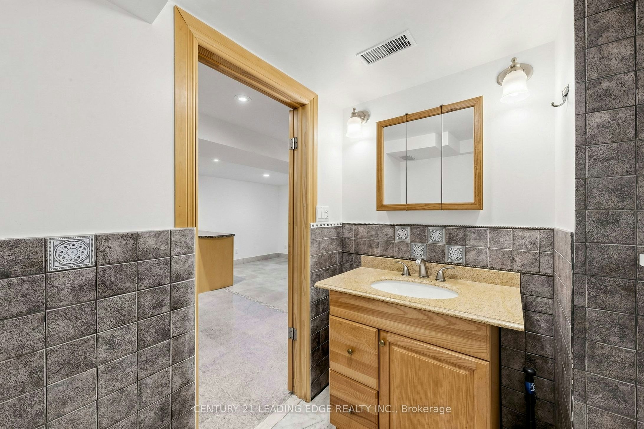 11 Bellvare Crescent, Toronto, ON, M1R 2M8 - 44