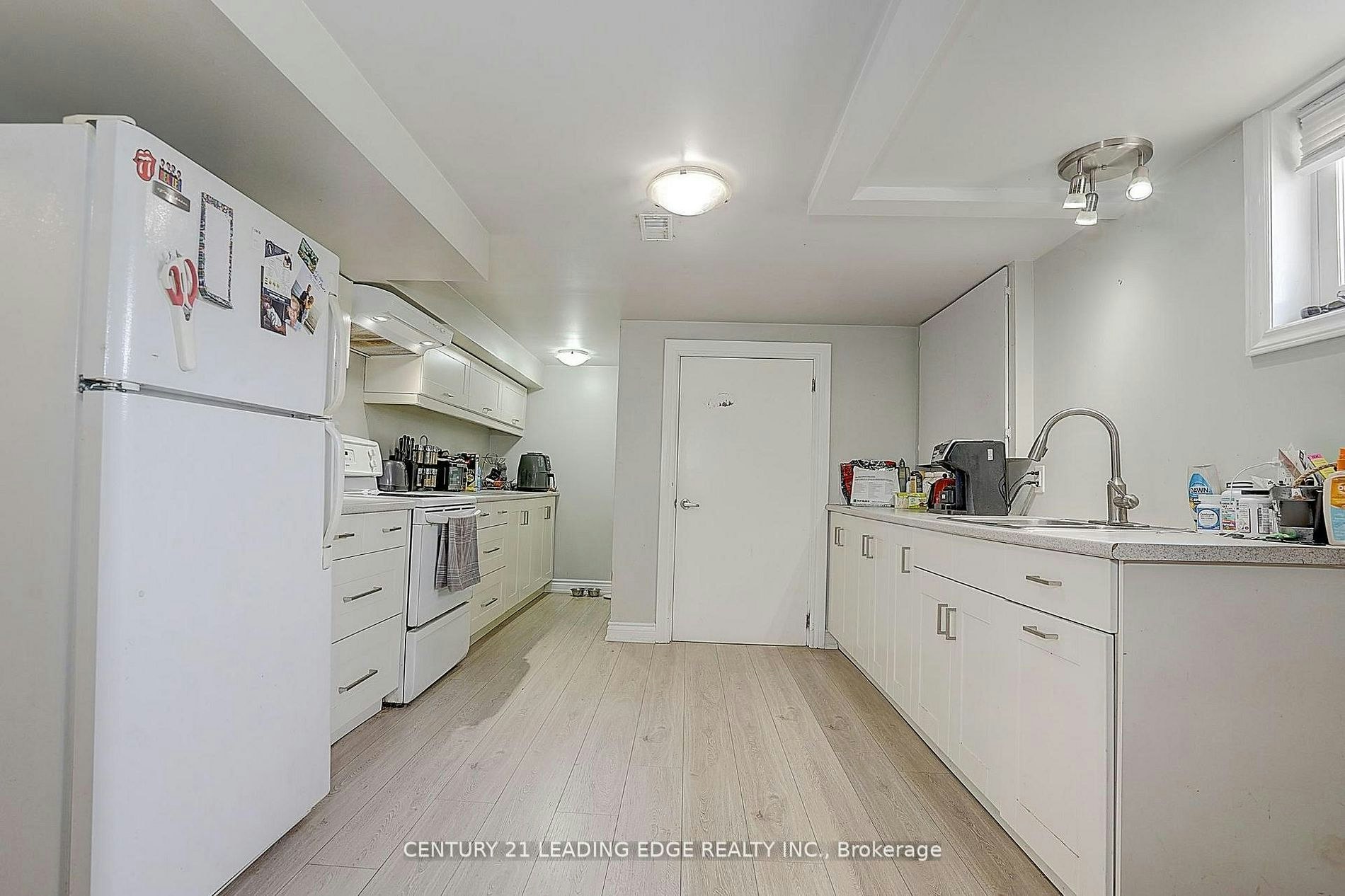 BSMT-284 Dover Street, Oshawa, ON, L1G 6G6 - 10