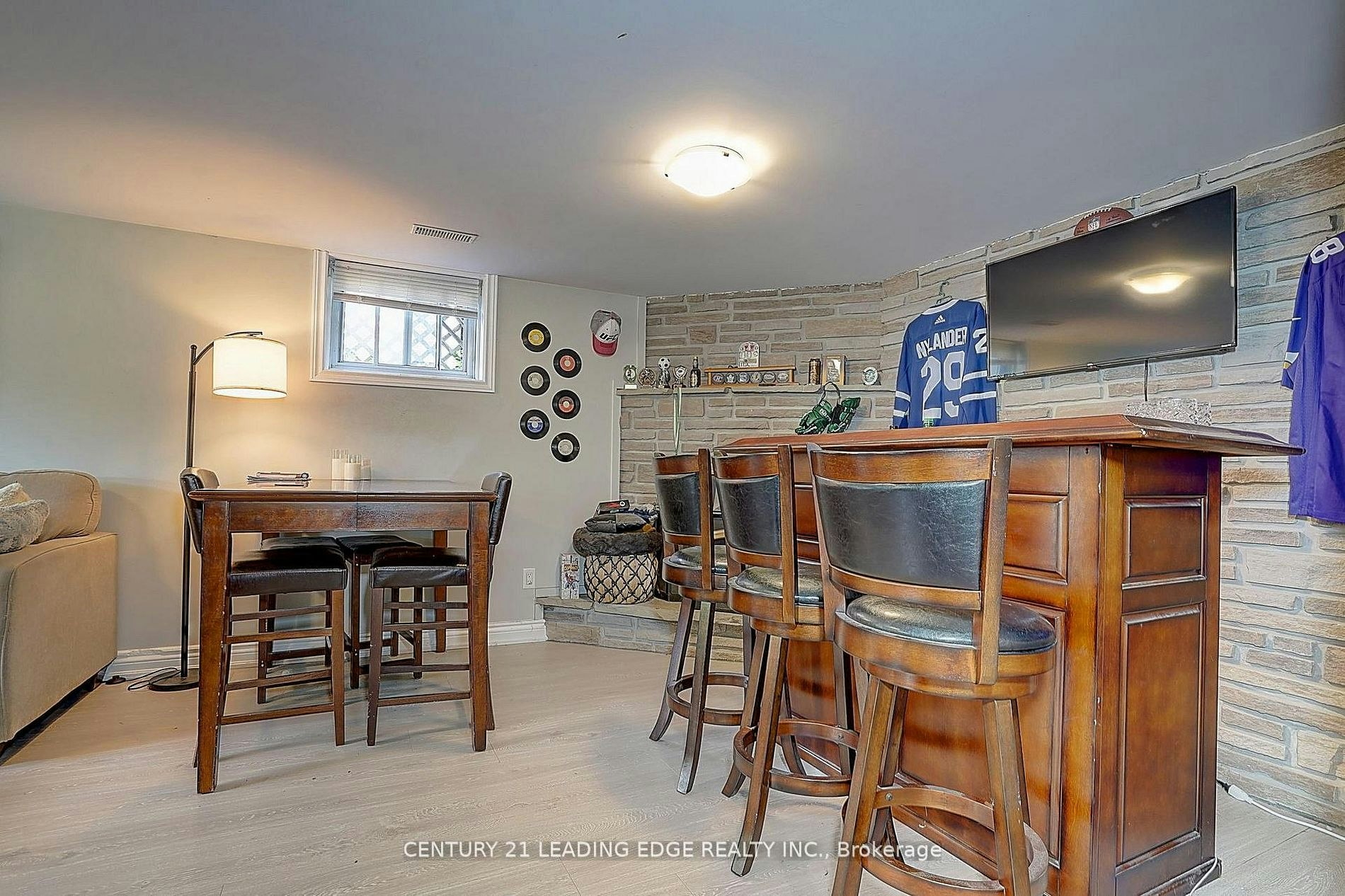 BSMT-284 Dover Street, Oshawa, ON, L1G 6G6 - 8