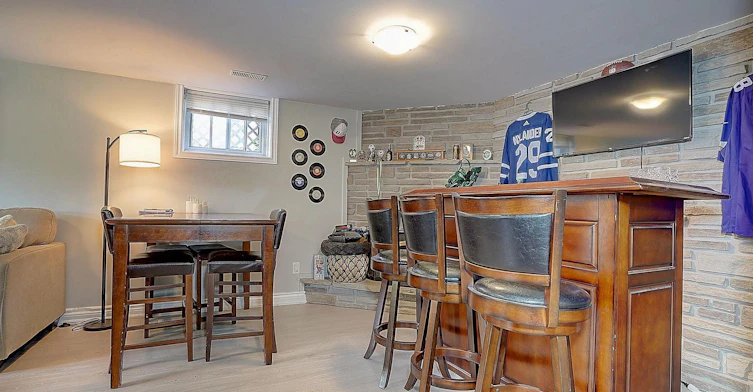 BSMT-284 Dover Street, Oshawa, ON, L1G 6G6 - 8