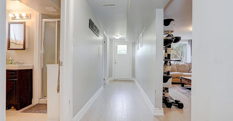 BSMT-284 Dover Street, Oshawa, ON, L1G 6G6 - 4