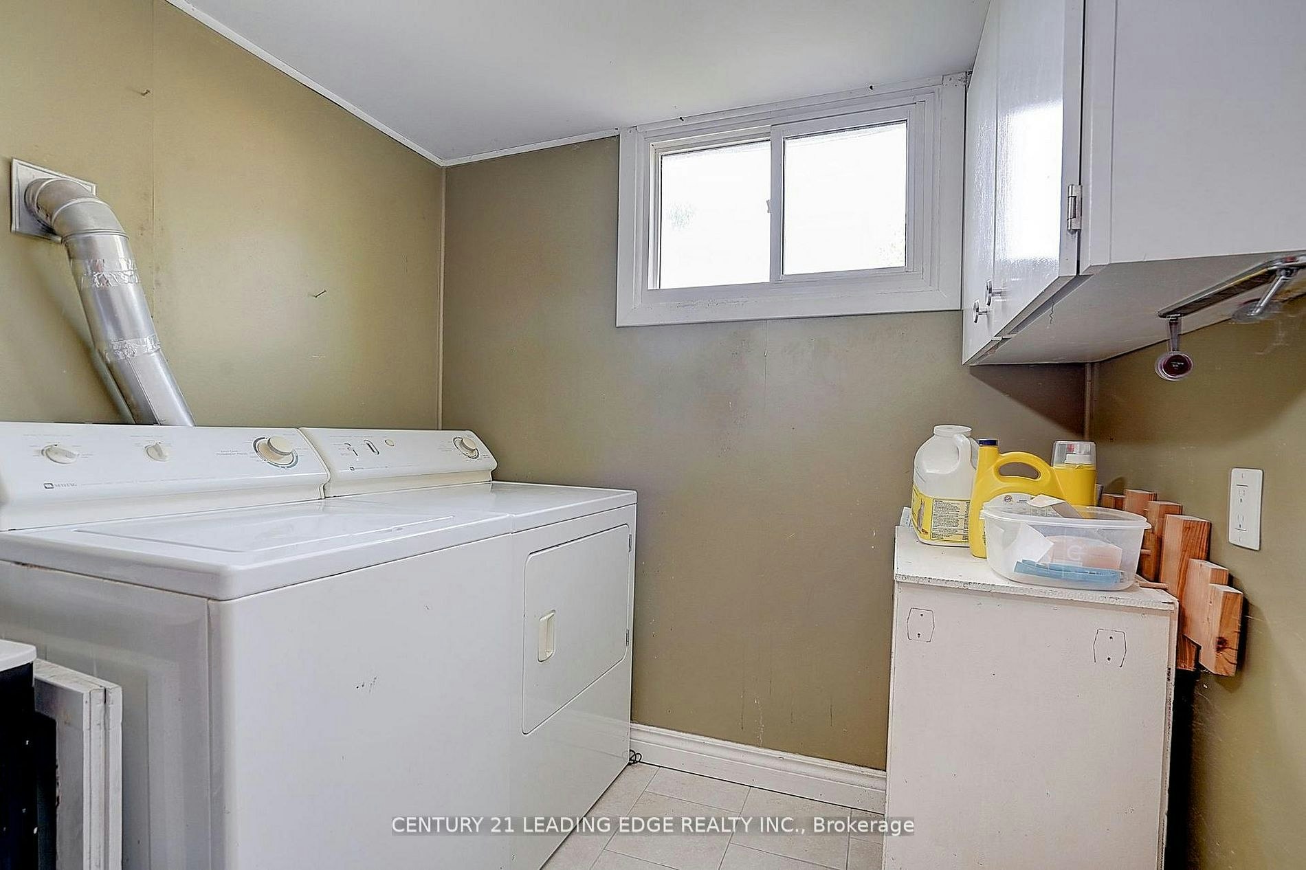 BSMT-284 Dover Street, Oshawa, ON, L1G 6G6 - 9