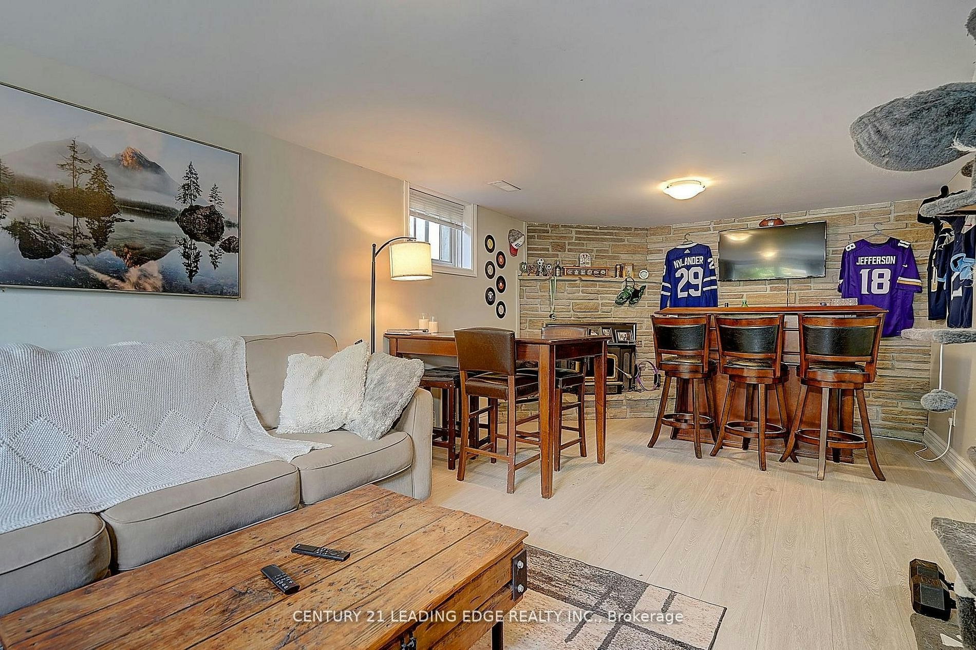 BSMT-284 Dover Street, Oshawa, ON, L1G 6G6 - 5