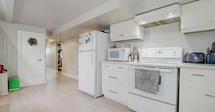 BSMT-284 Dover Street, Oshawa, ON, L1G 6G6 - 18