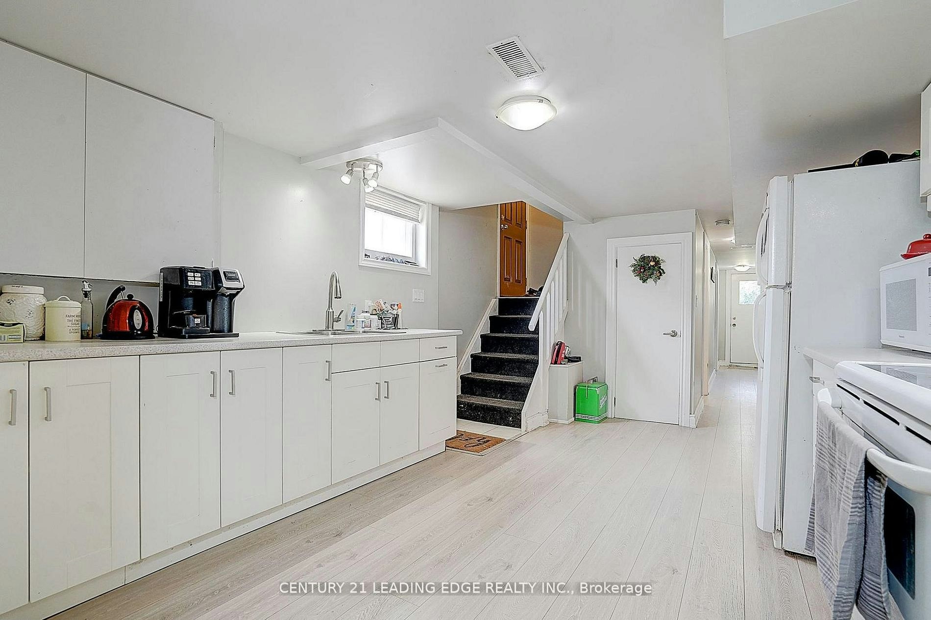 BSMT-284 Dover Street, Oshawa, ON, L1G 6G6 - 3