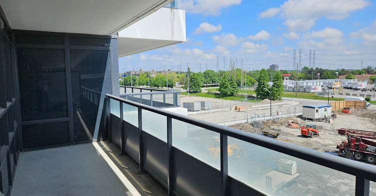 402-1455 Celebration Drive, Pickering, ON, L1W 0C3 - 12