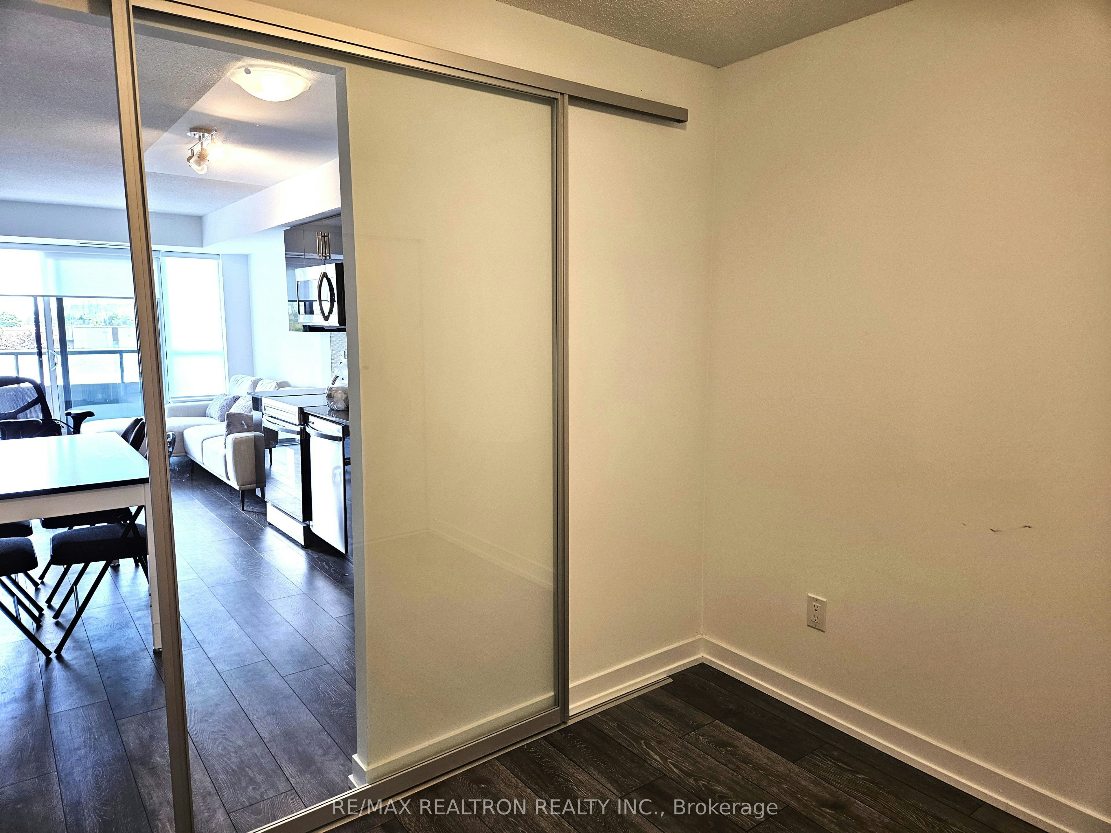 402-1455 Celebration Drive, Pickering, ON, L1W 0C3 - 8