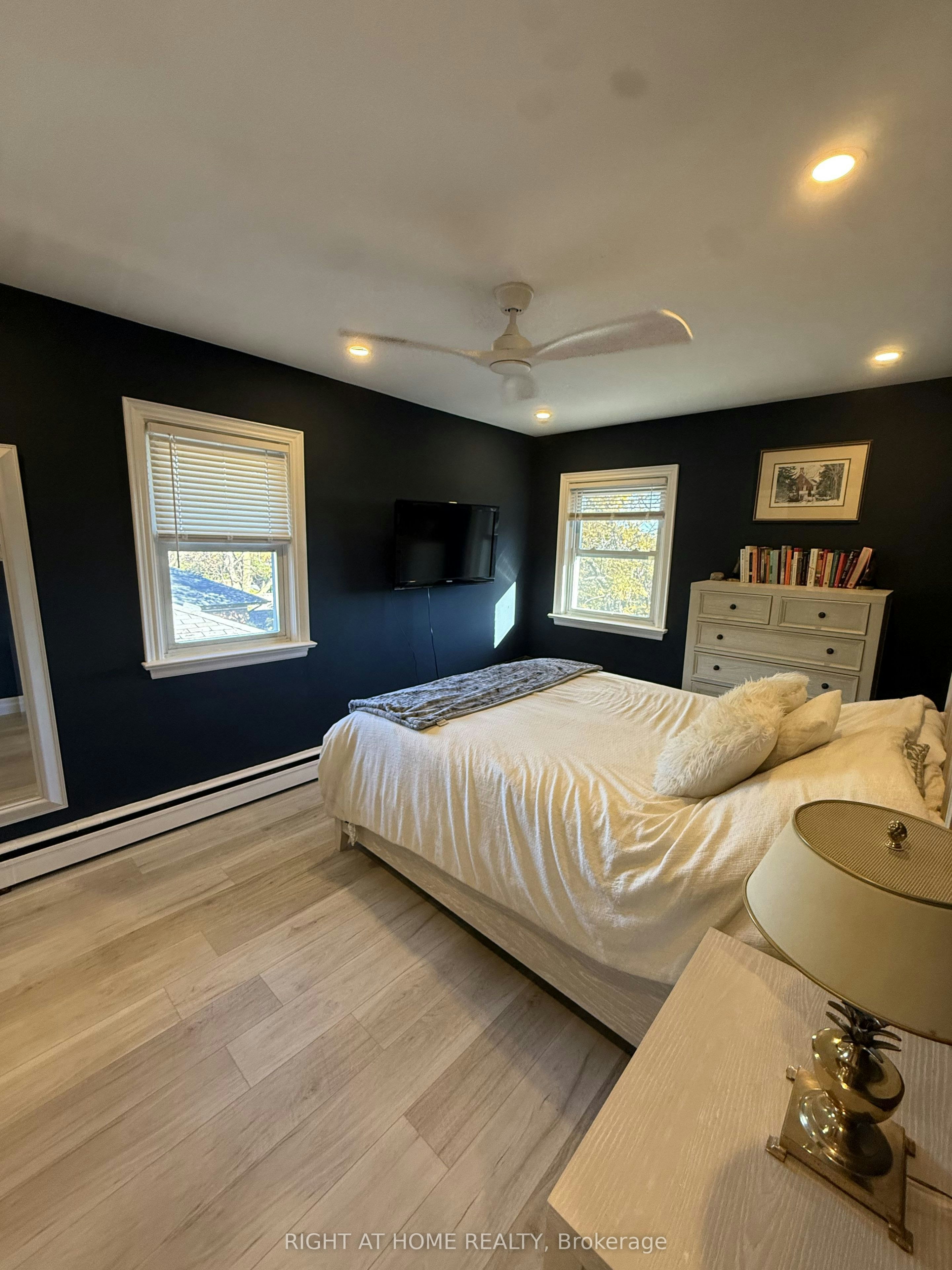 UpperFloor-385 Mary Street N, Oshawa, ON, L1G 5C9 - 12