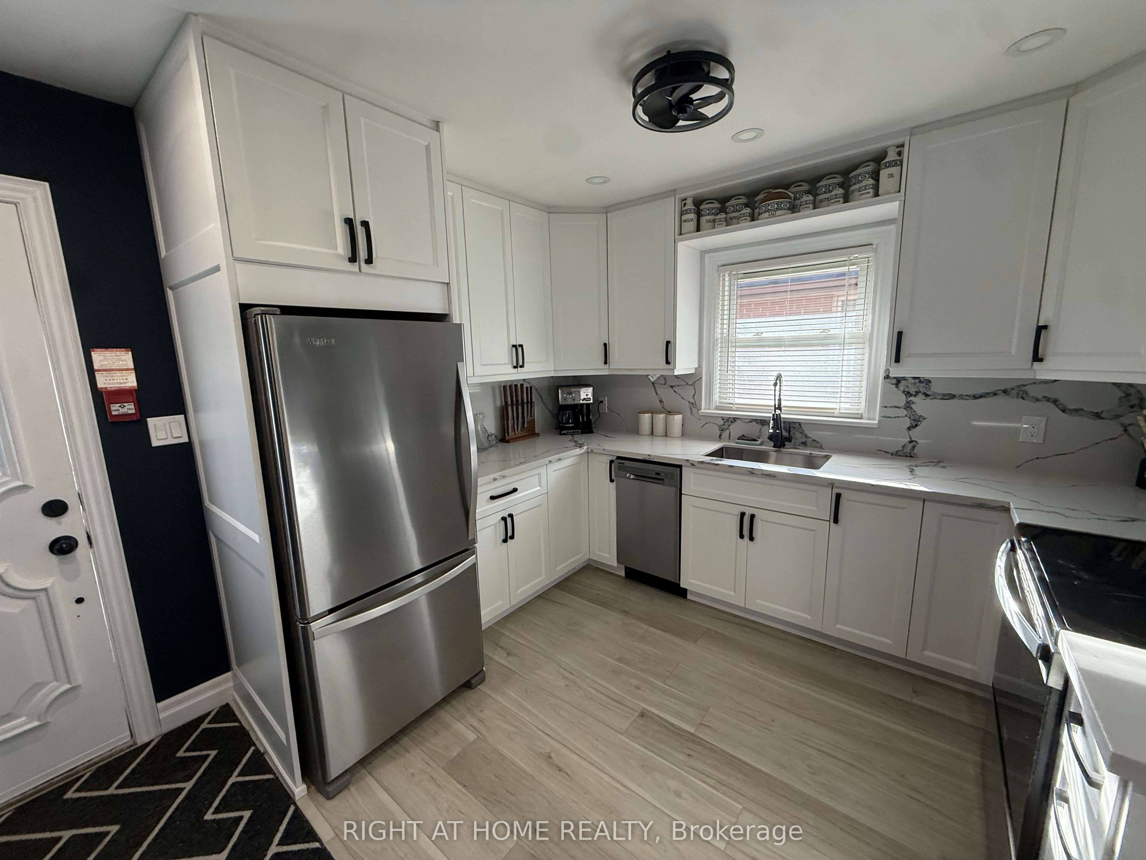 UpperFloor-385 Mary Street N, Oshawa, ON, L1G 5C9 - 19
