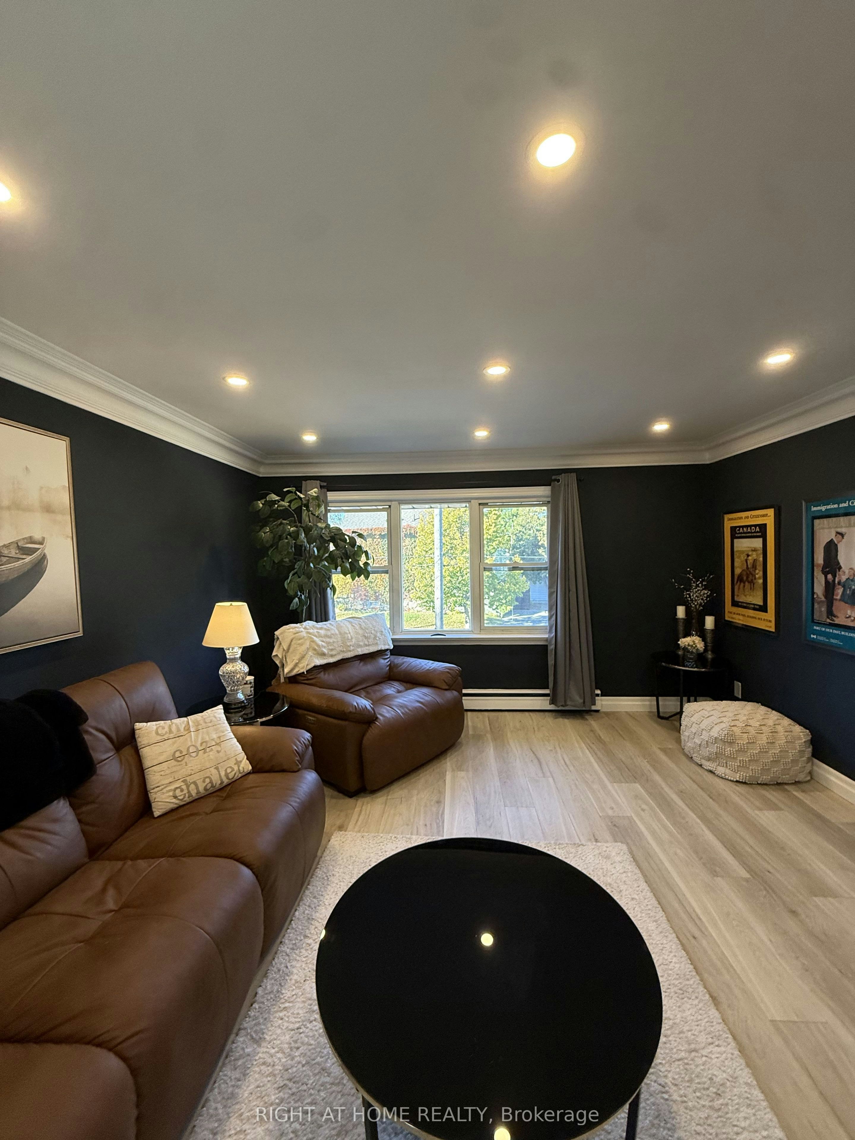 UpperFloor-385 Mary Street N, Oshawa, ON, L1G 5C9 - 18