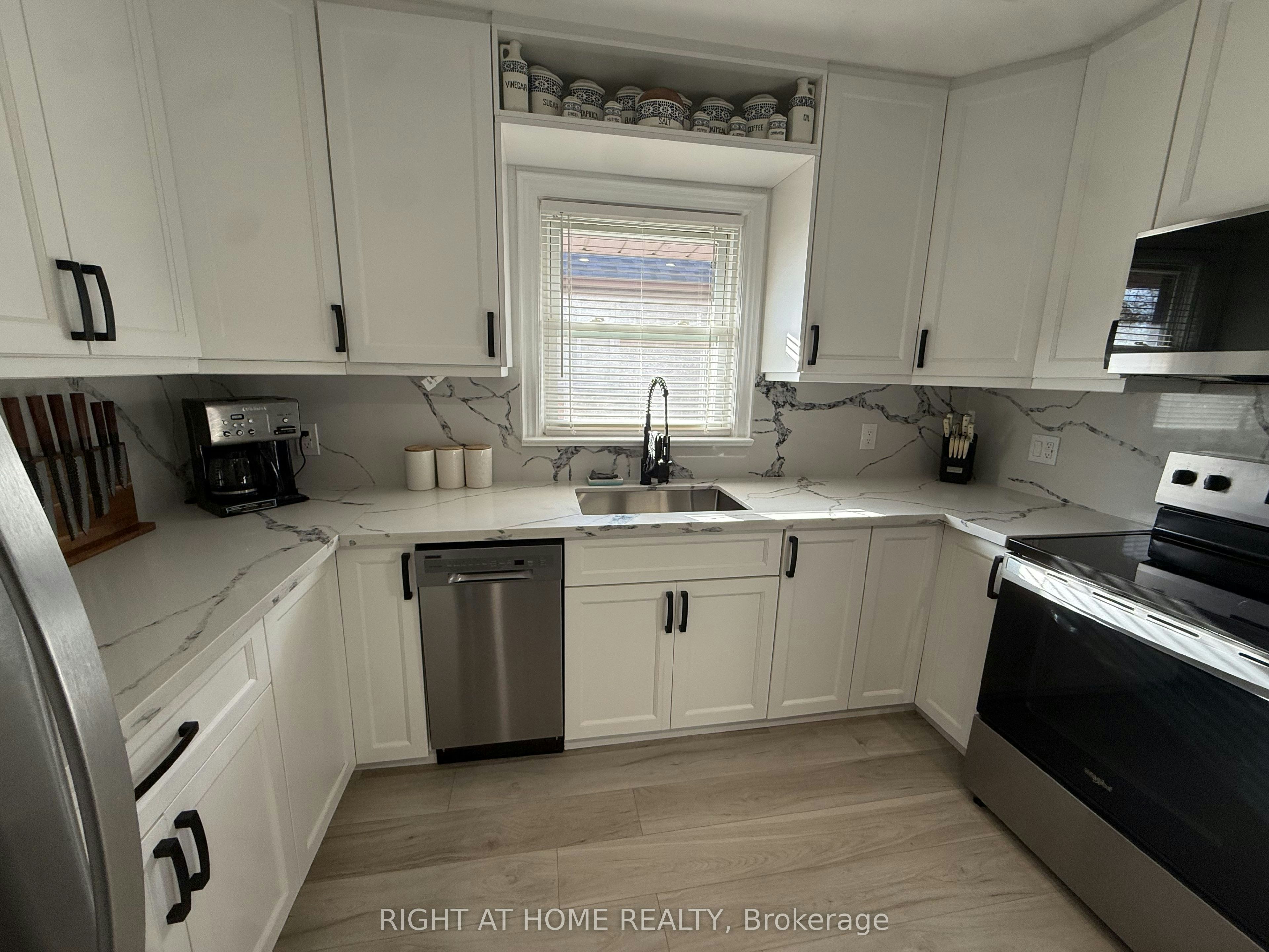 UpperFloor-385 Mary Street N, Oshawa, ON, L1G 5C9 - 6