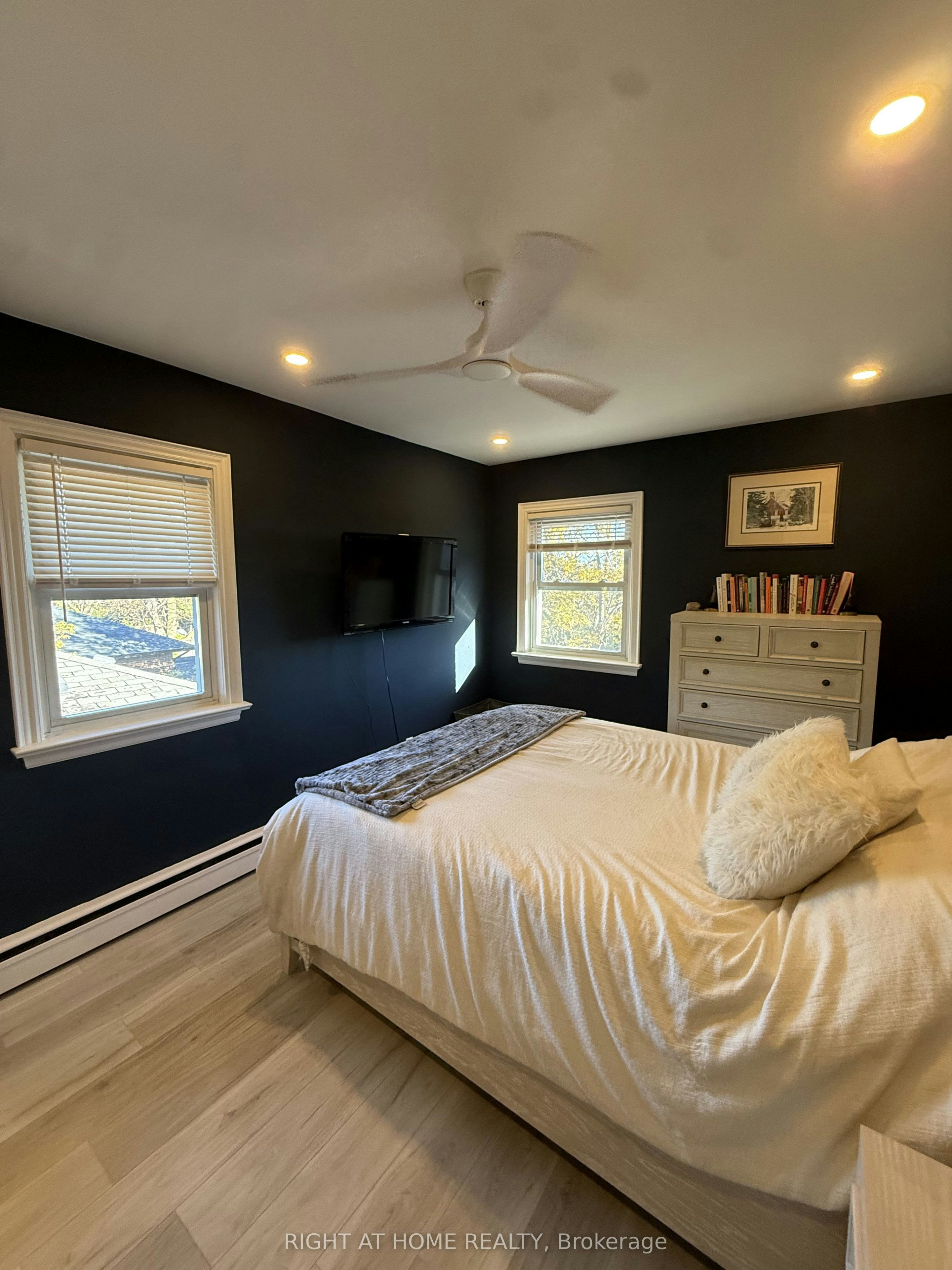 UpperFloor-385 Mary Street N, Oshawa, ON, L1G 5C9 - 9