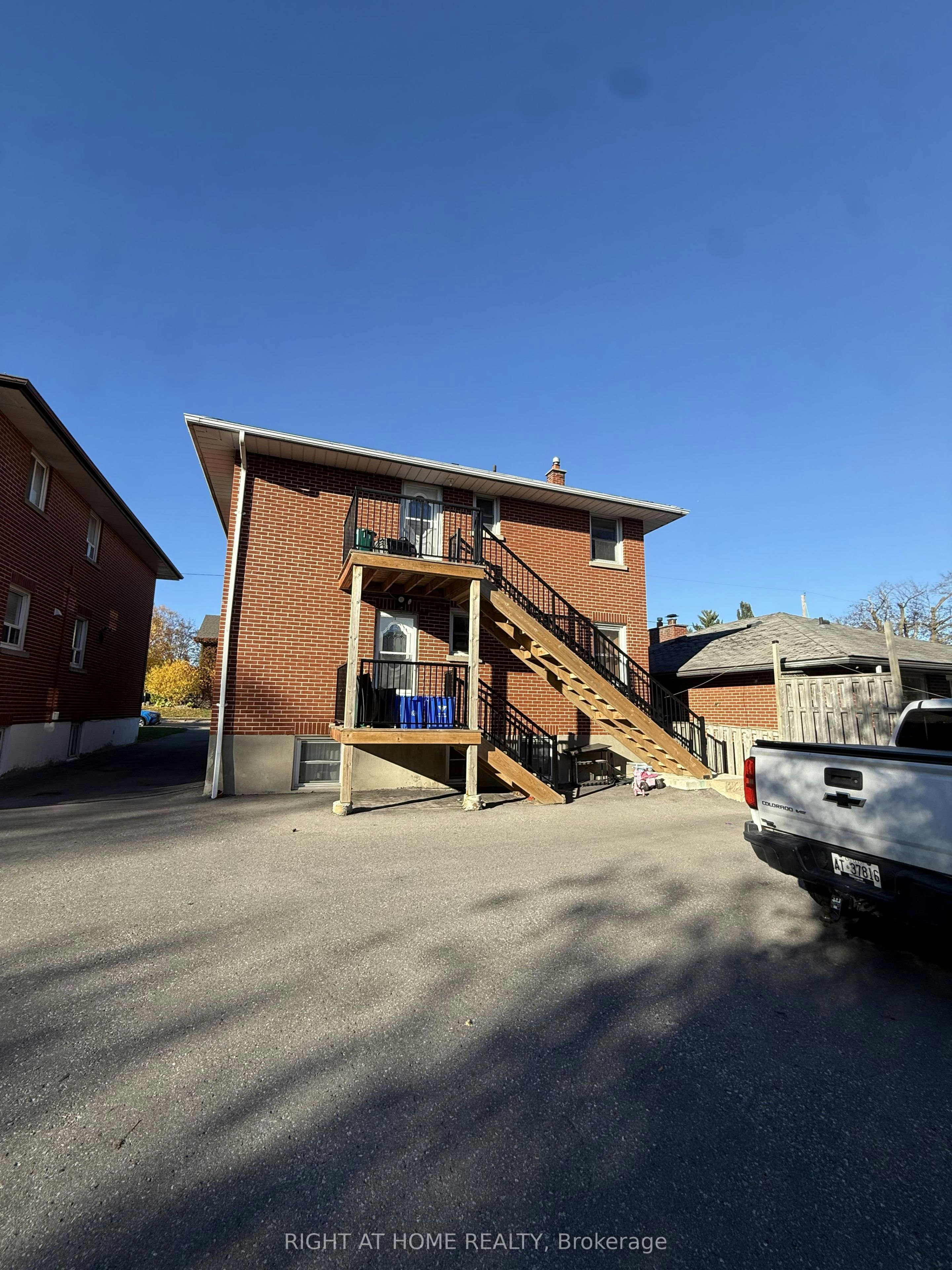 UpperFloor-385 Mary Street N, Oshawa, ON, L1G 5C9 - 27