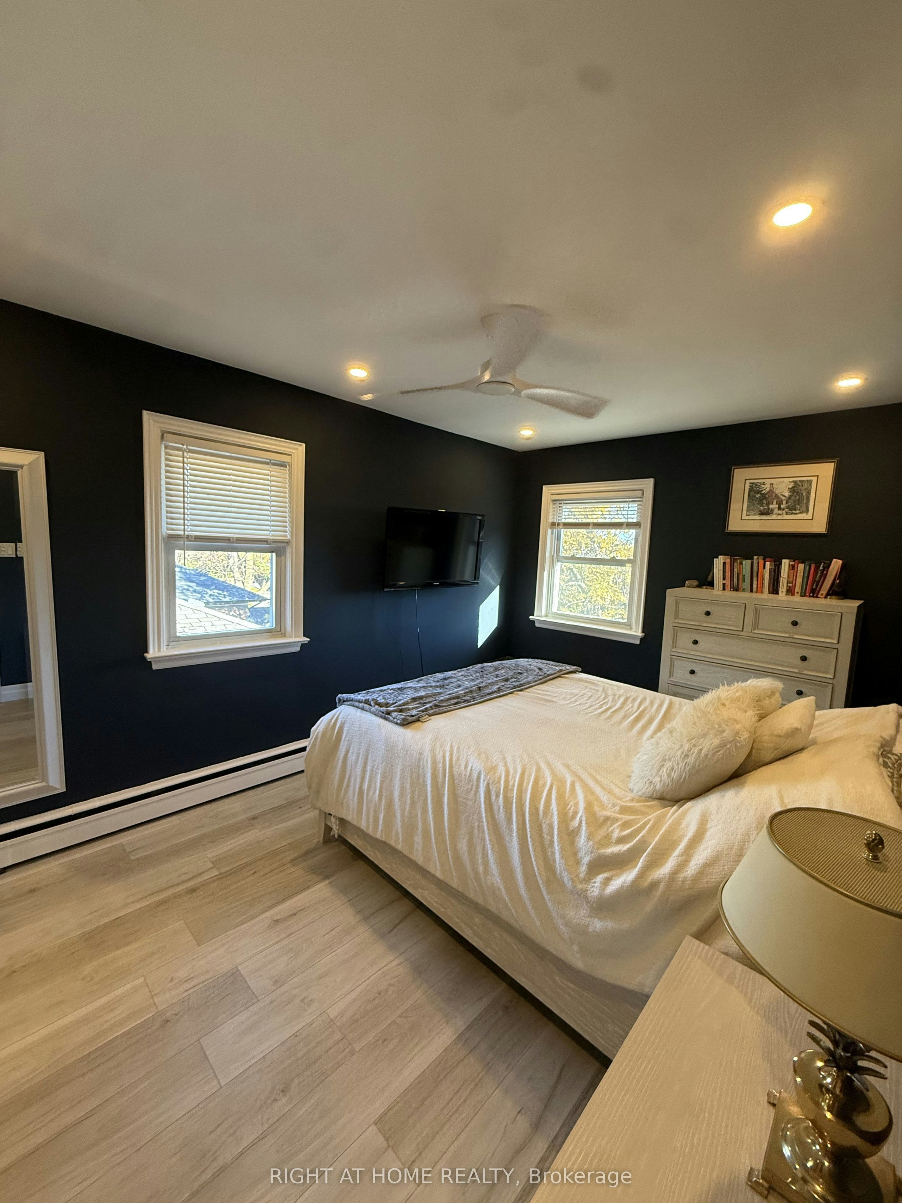 UpperFloor-385 Mary Street N, Oshawa, ON, L1G 5C9 - 10