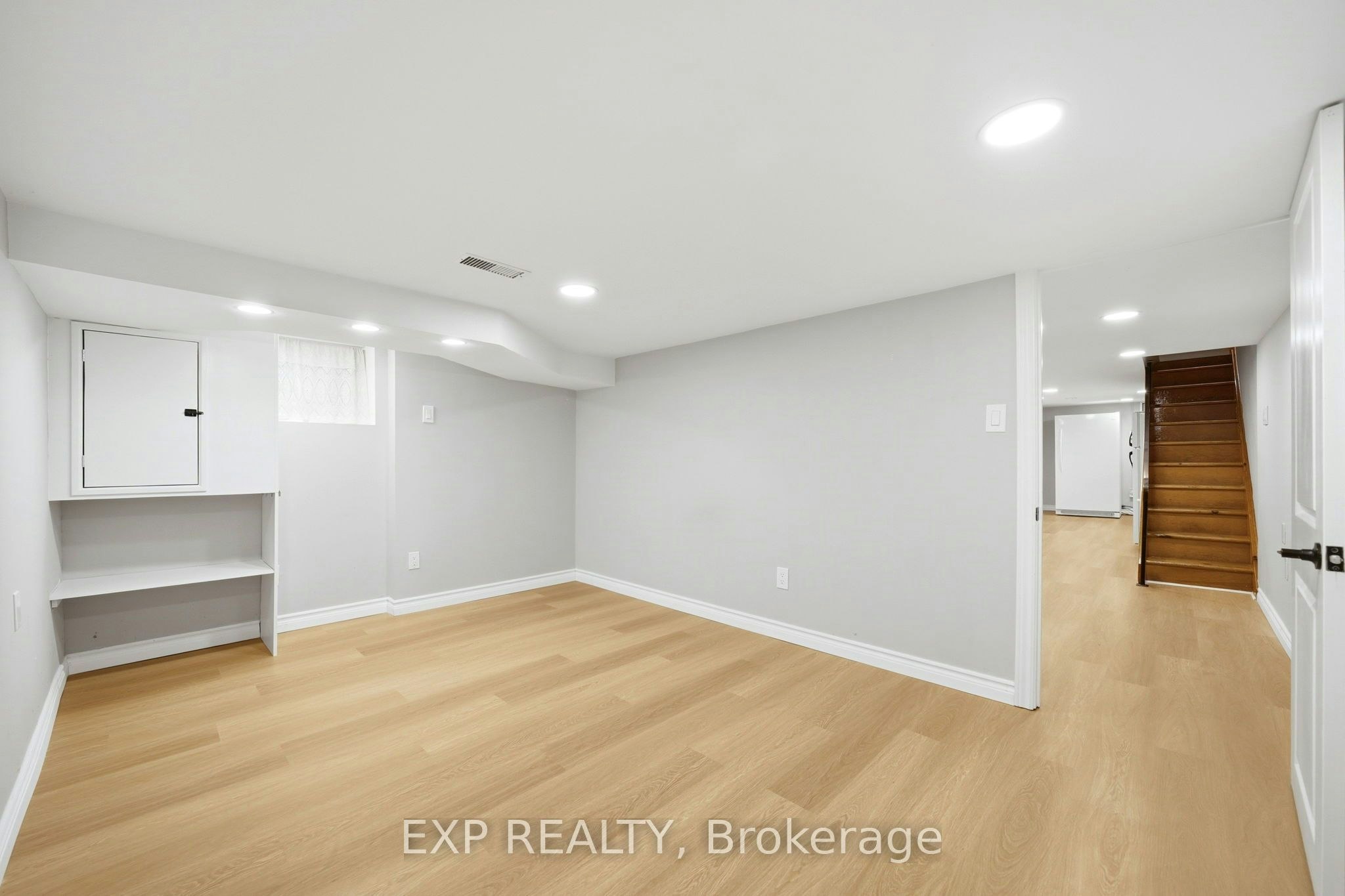 B-44 Donlands Avenue, Toronto, ON, M4J 3N6 - 2