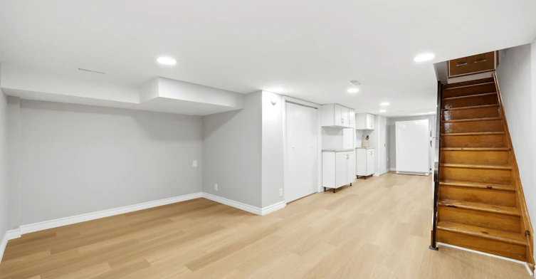 B-44 Donlands Avenue, Toronto, ON, M4J 3N6