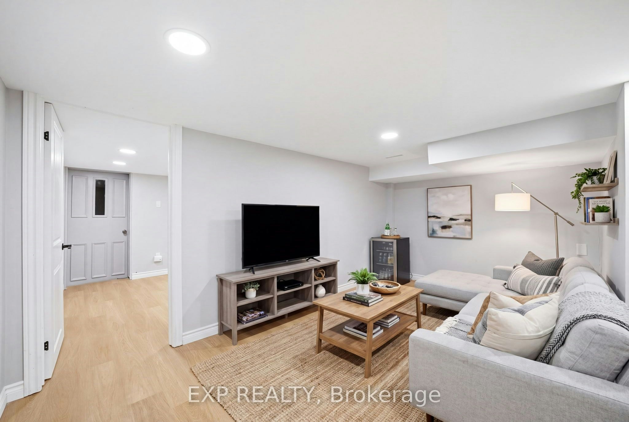 B-44 Donlands Avenue, Toronto, ON, M4J 3N6 - 3