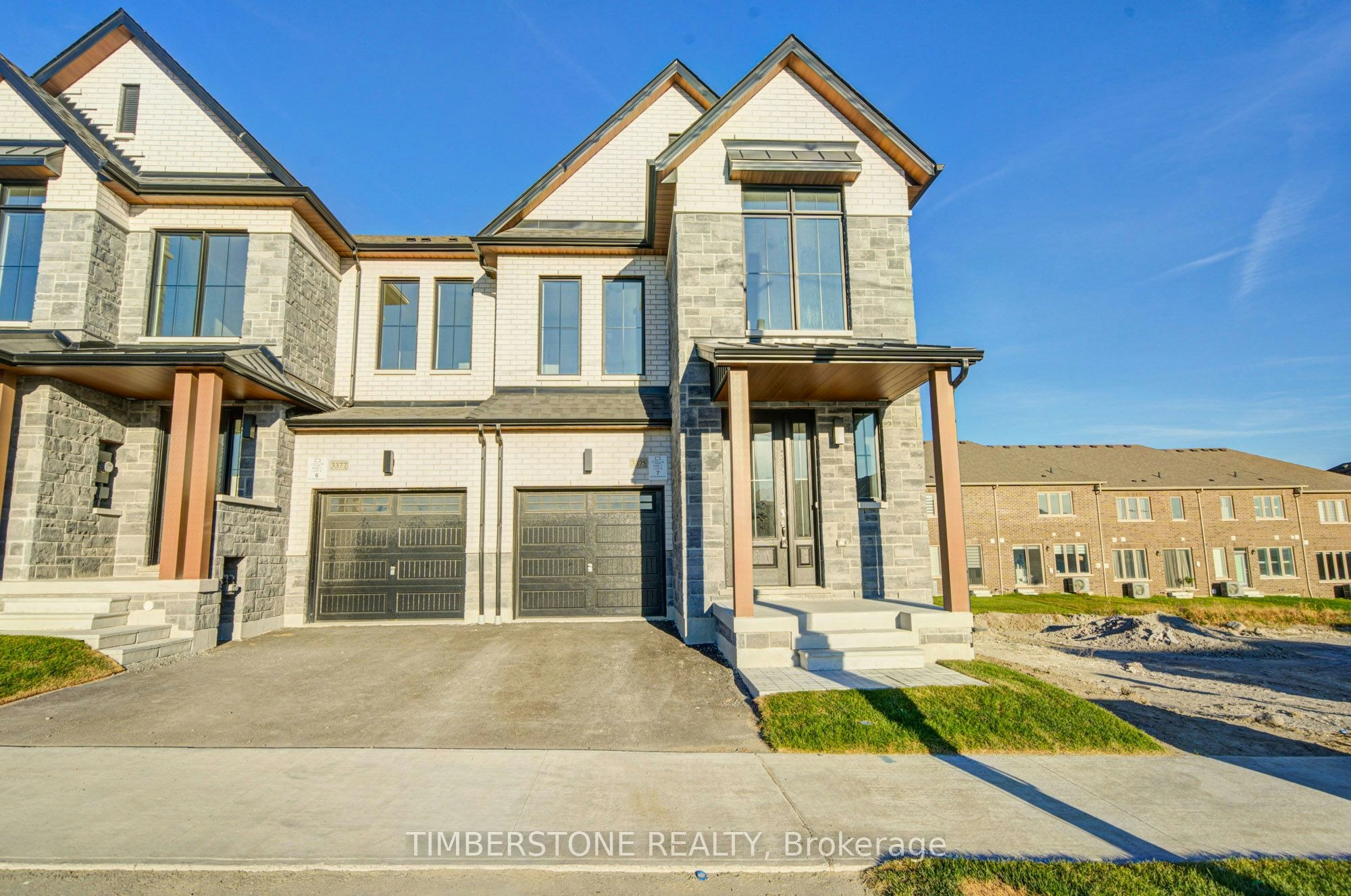 3375 Elsa Story Avenue, Pickering, ON, L1X 0J2
