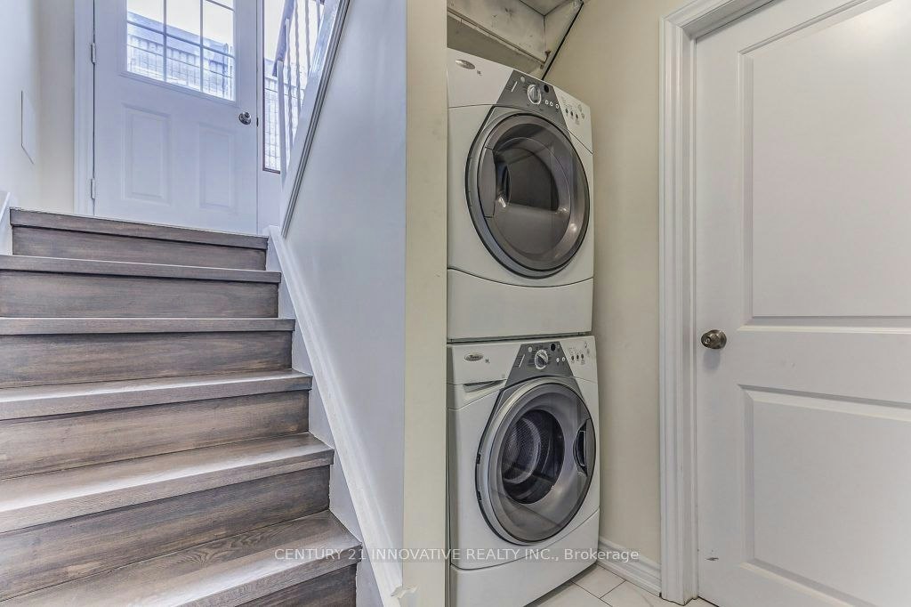 1 Horton Boulevard S, Toronto, ON, M1J 1K7 - 4