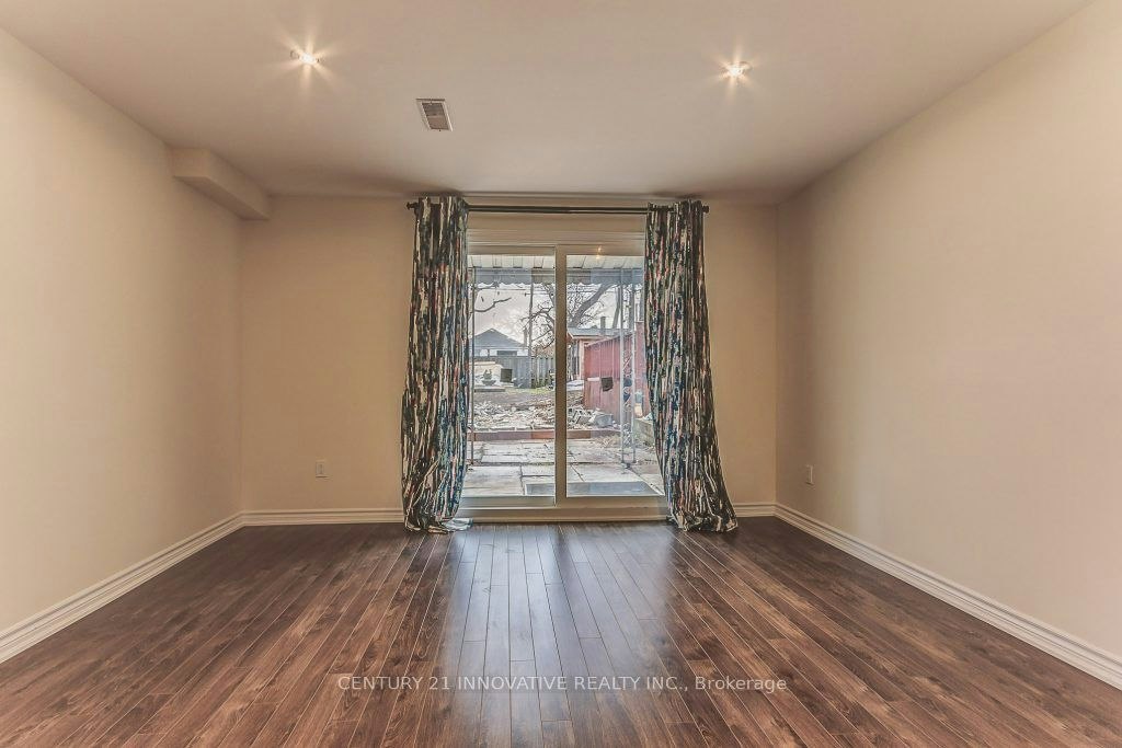 1 Horton Boulevard S, Toronto, ON, M1J 1K7 - 7