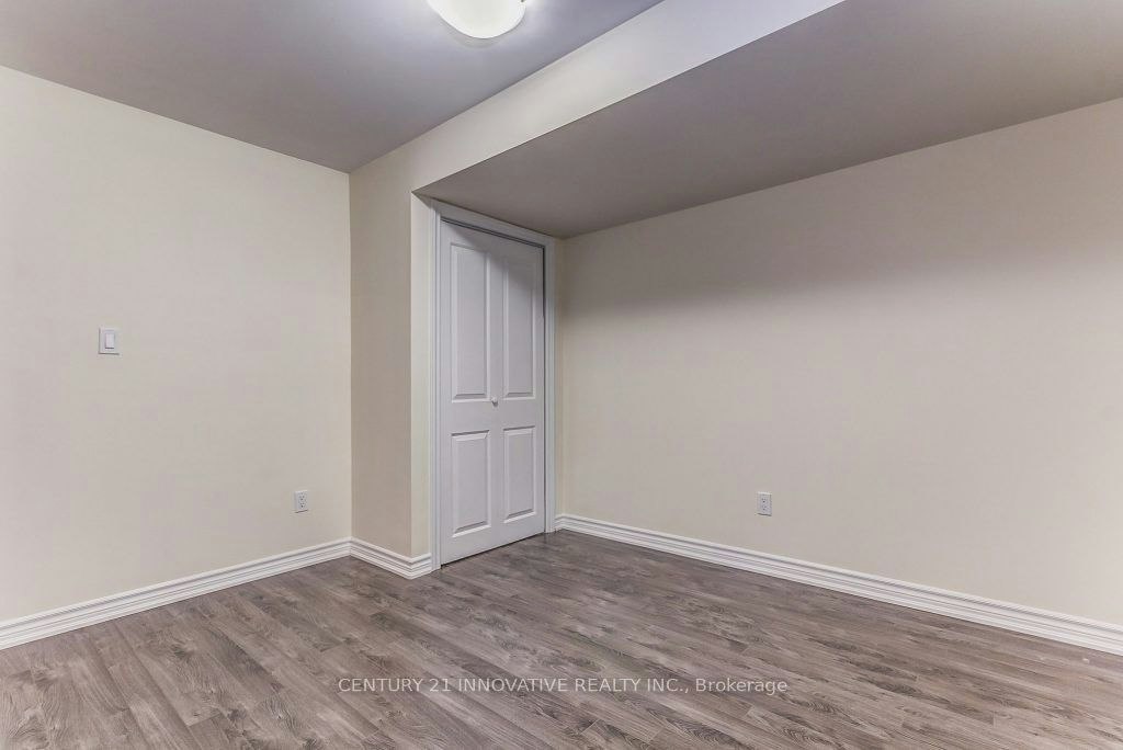 1 Horton Boulevard S, Toronto, ON, M1J 1K7 - 8