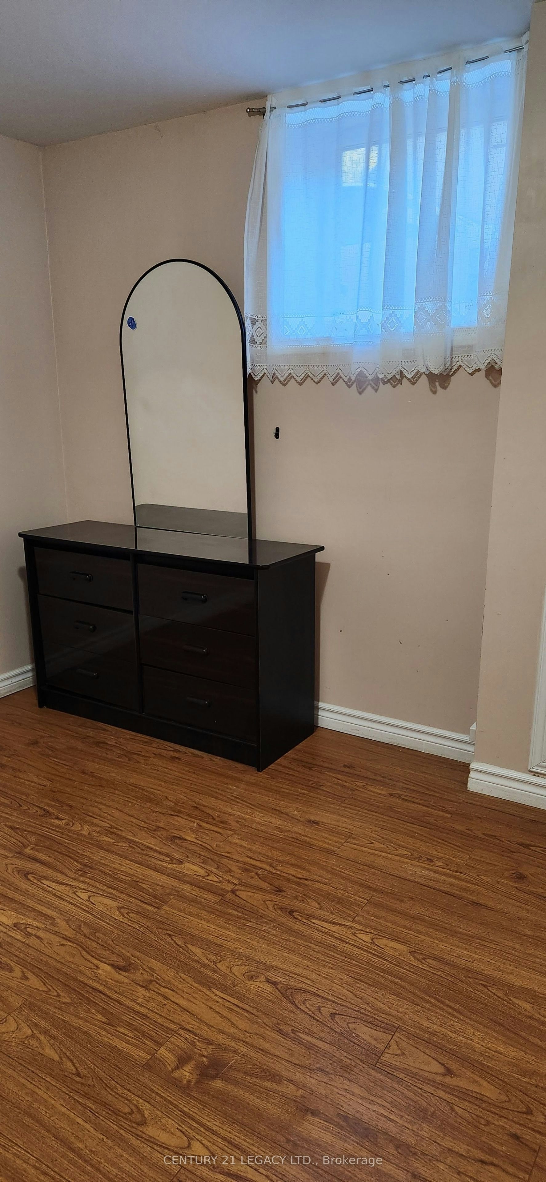 BASEMENT-27 Par Avenue, Toronto, ON, M1G 2G5 - 3