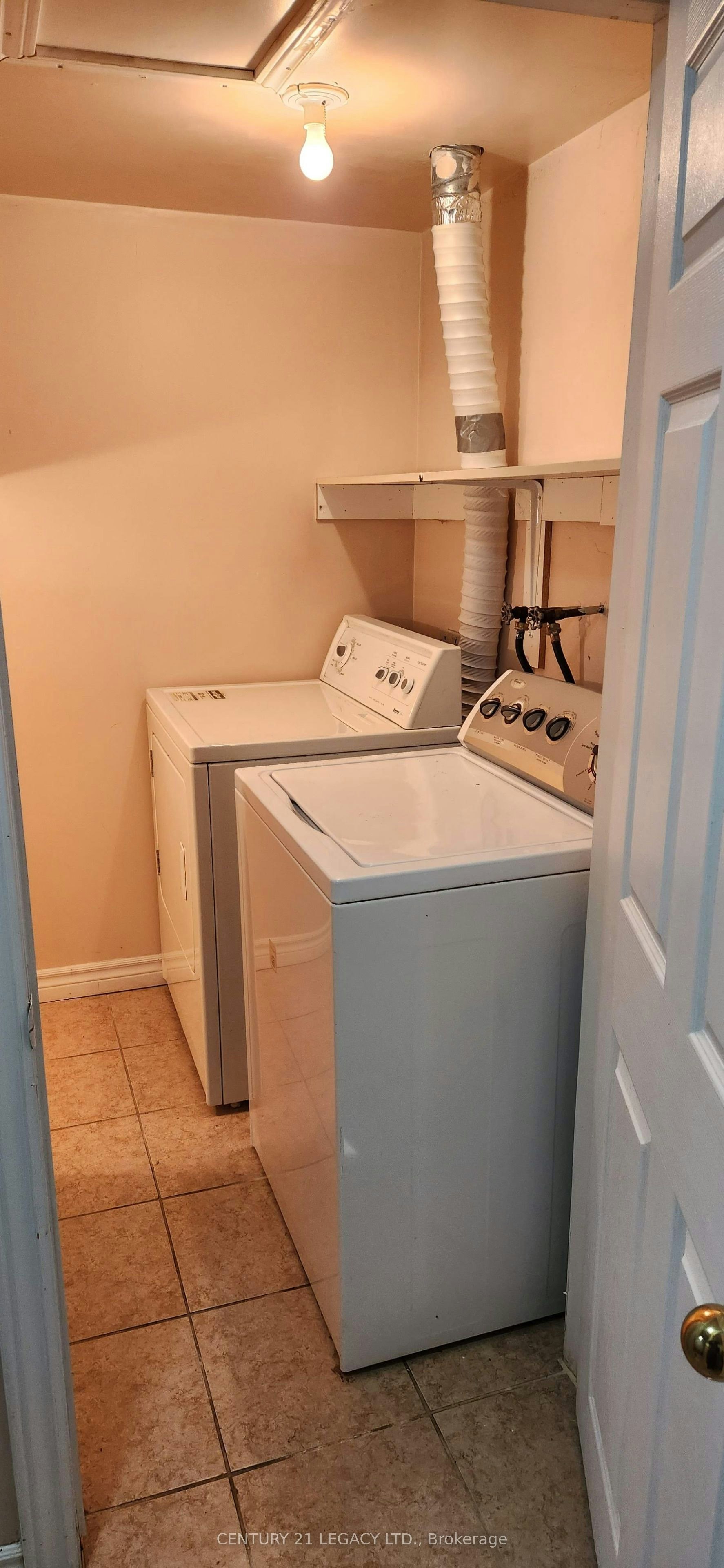 BASEMENT-27 Par Avenue, Toronto, ON, M1G 2G5 - 18