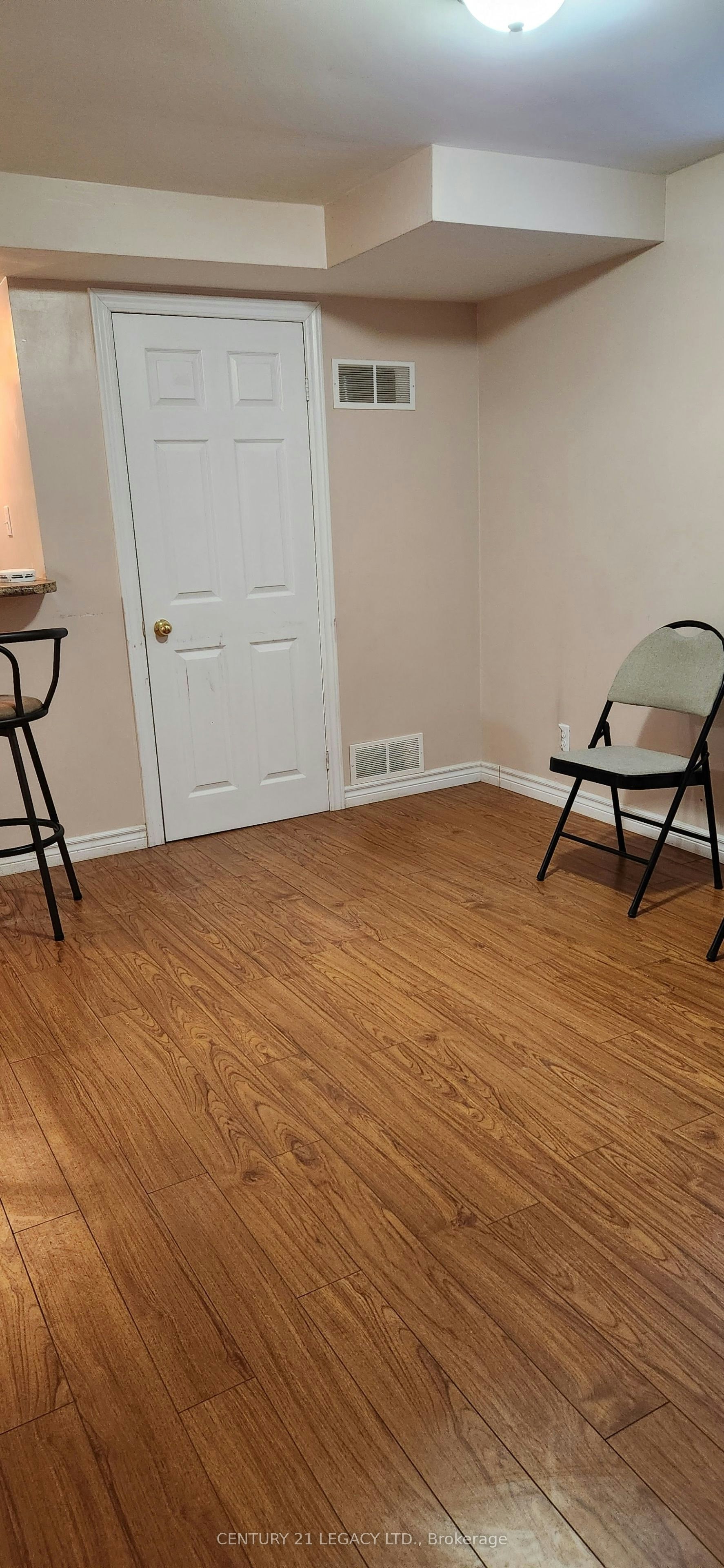 BASEMENT-27 Par Avenue, Toronto, ON, M1G 2G5 - 6