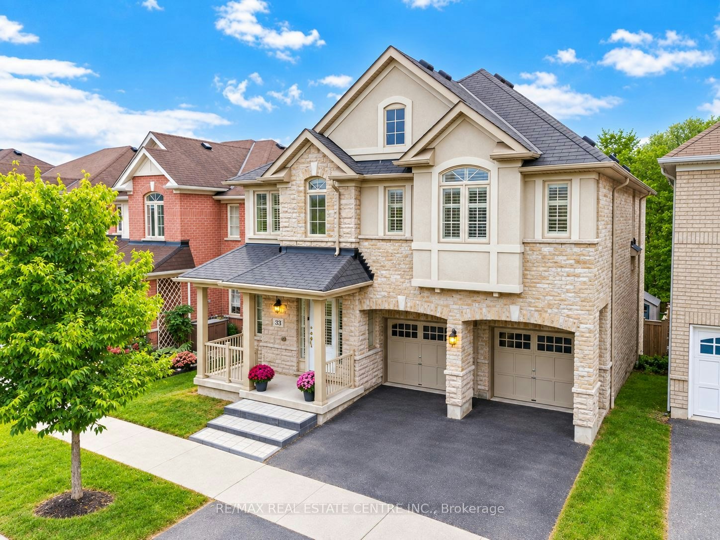 33 Mosely Crescent, Ajax, ON, L1Z 0M9