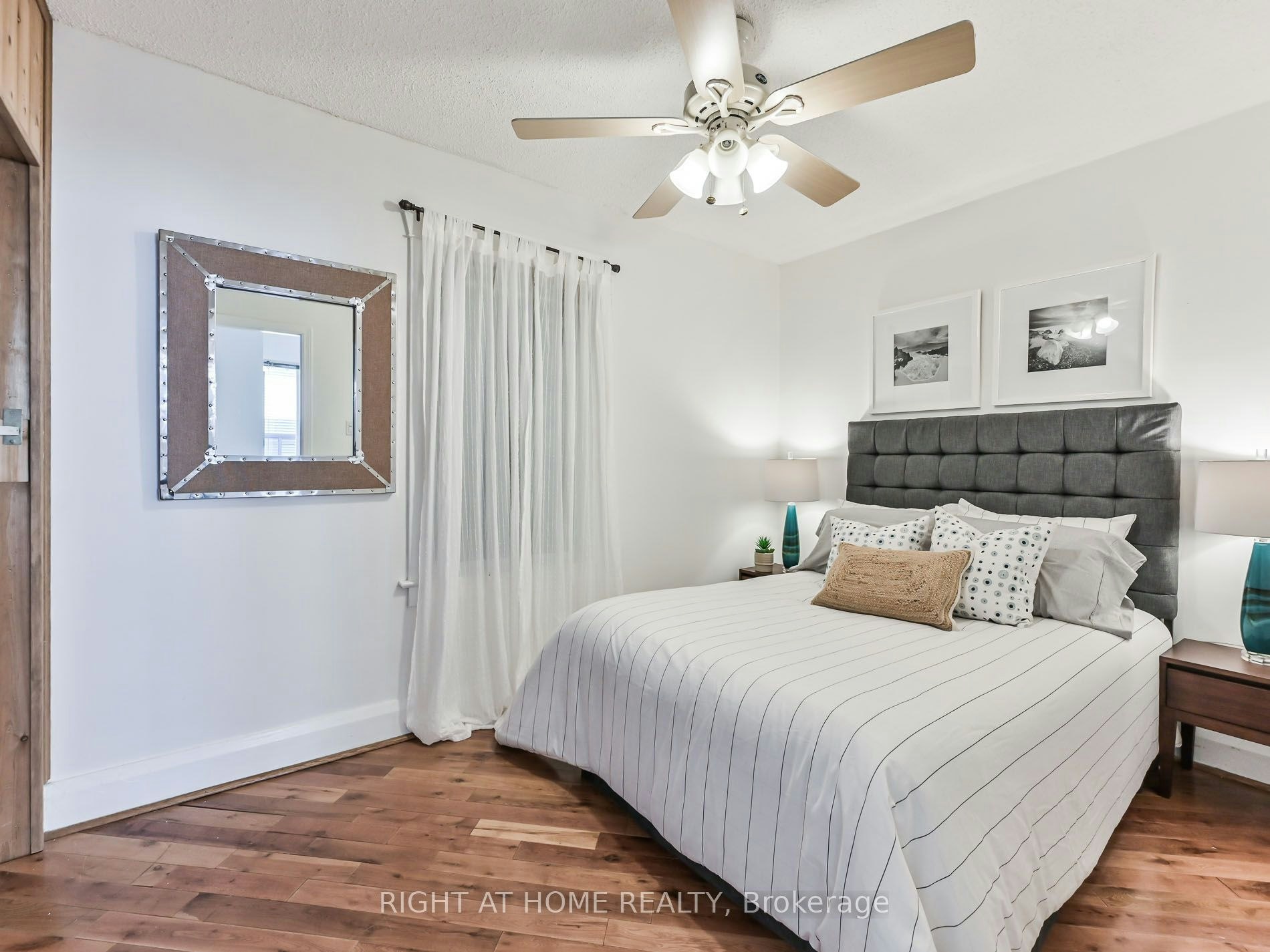 Upper-677 Mortimer Avenue, Toronto, ON, M4C 2K1 - 17