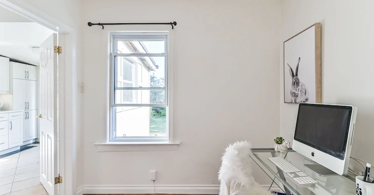 Upper-677 Mortimer Avenue, Toronto, ON, M4C 2K1 - 20