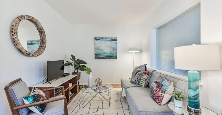 Upper-677 Mortimer Avenue, Toronto, ON, M4C 2K1 - 9