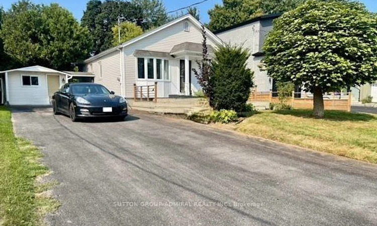 38 Fenwood Heights