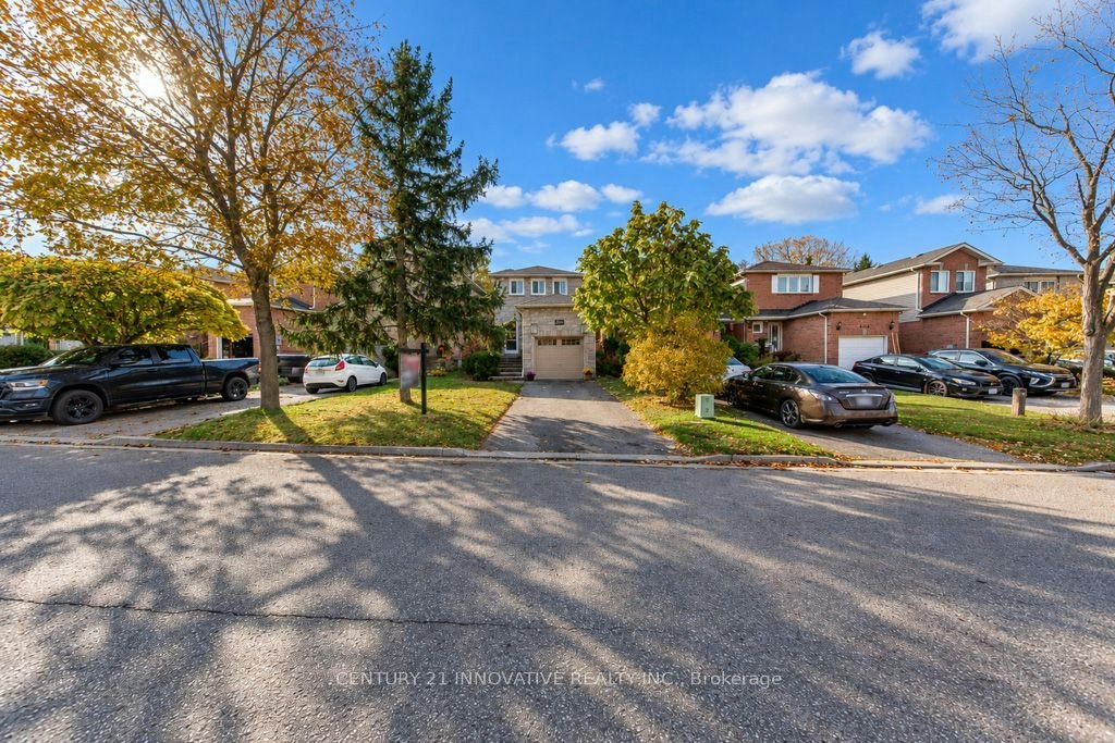 2124 Duberry Drive, Pickering, ON, L1X 2A1
