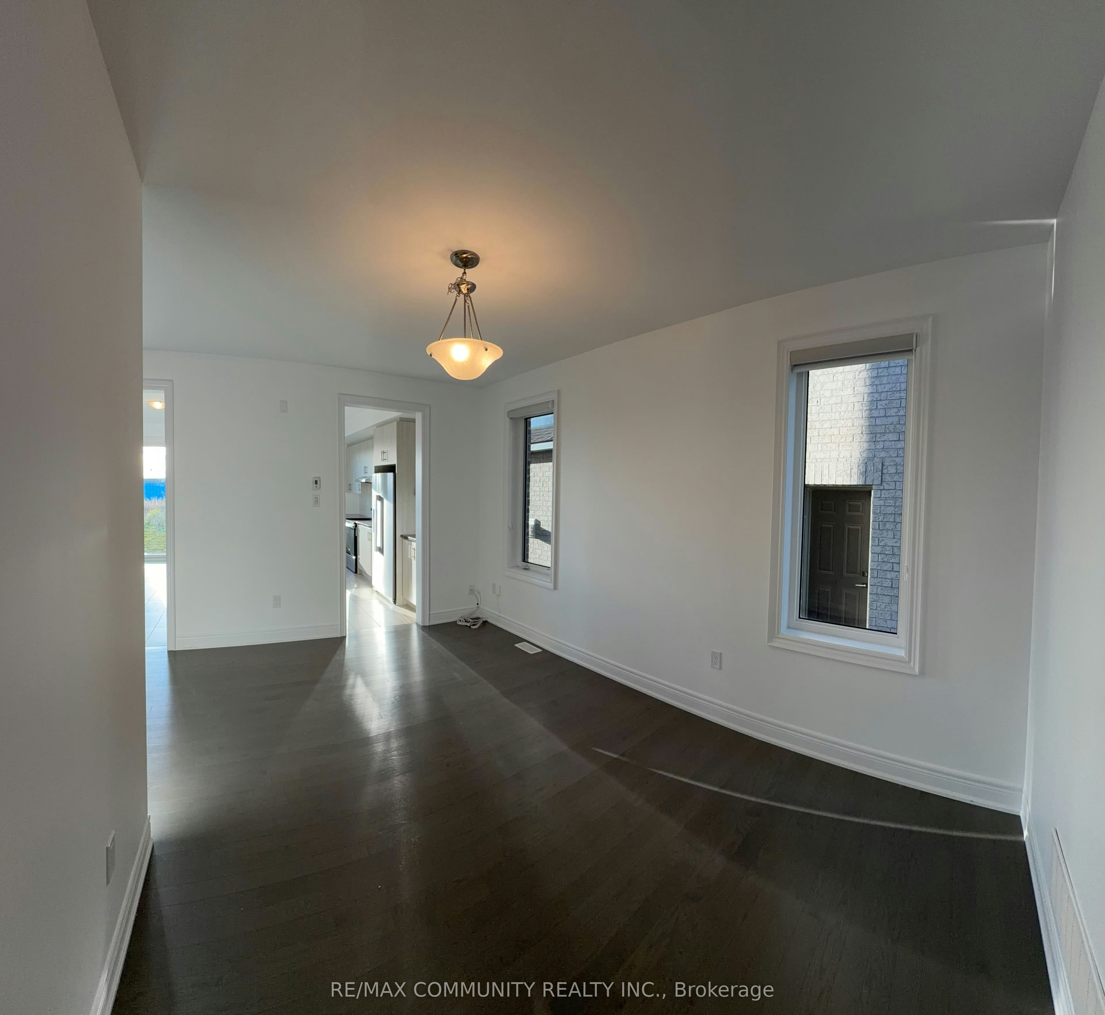 6 Wesley Brooks Street, Clarington, ON, L1B 0W4 - 2