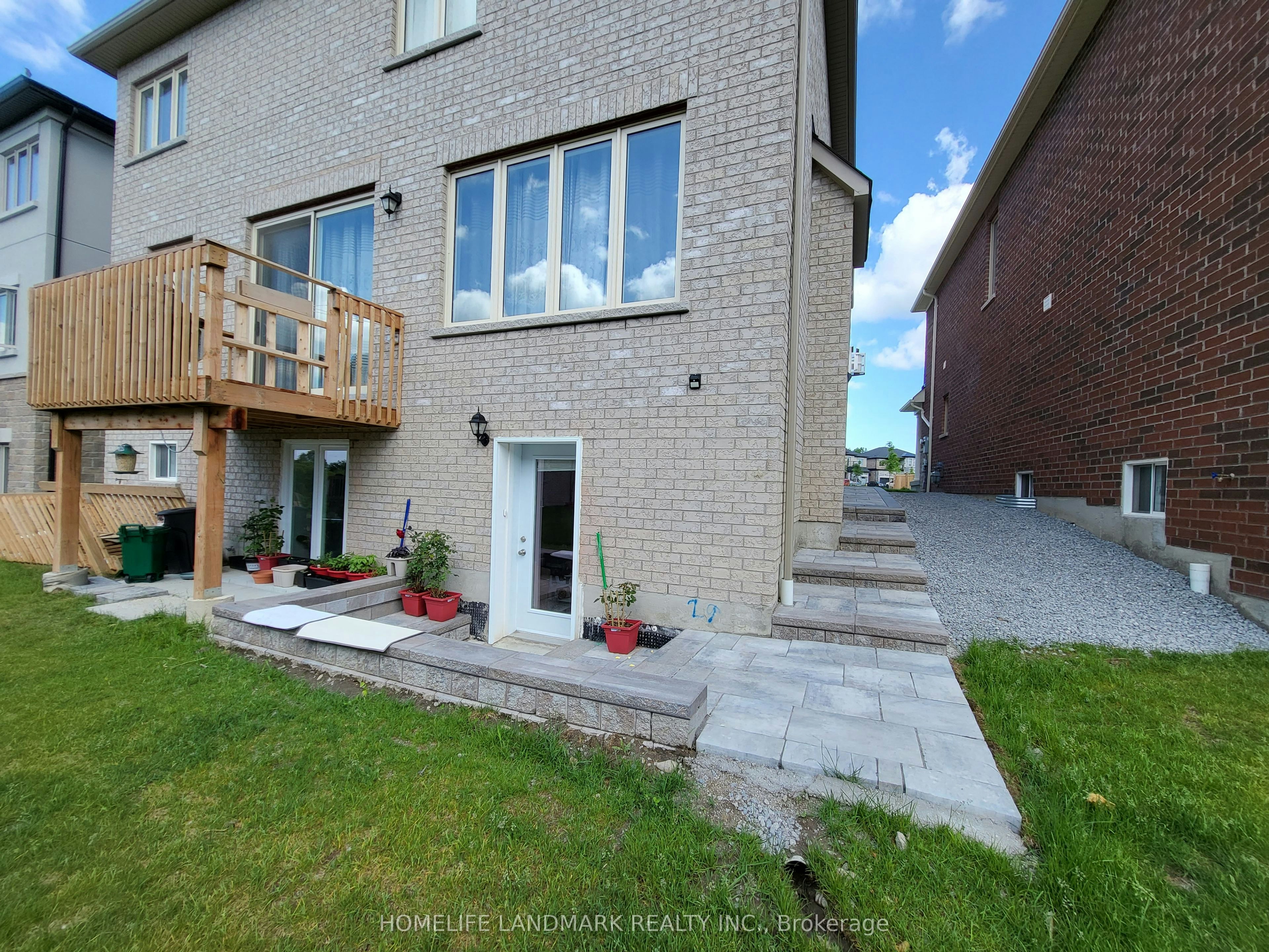 Bsmt-1015 Kingpeak Crescent, Pickering, ON, L1V 2P8 - 10